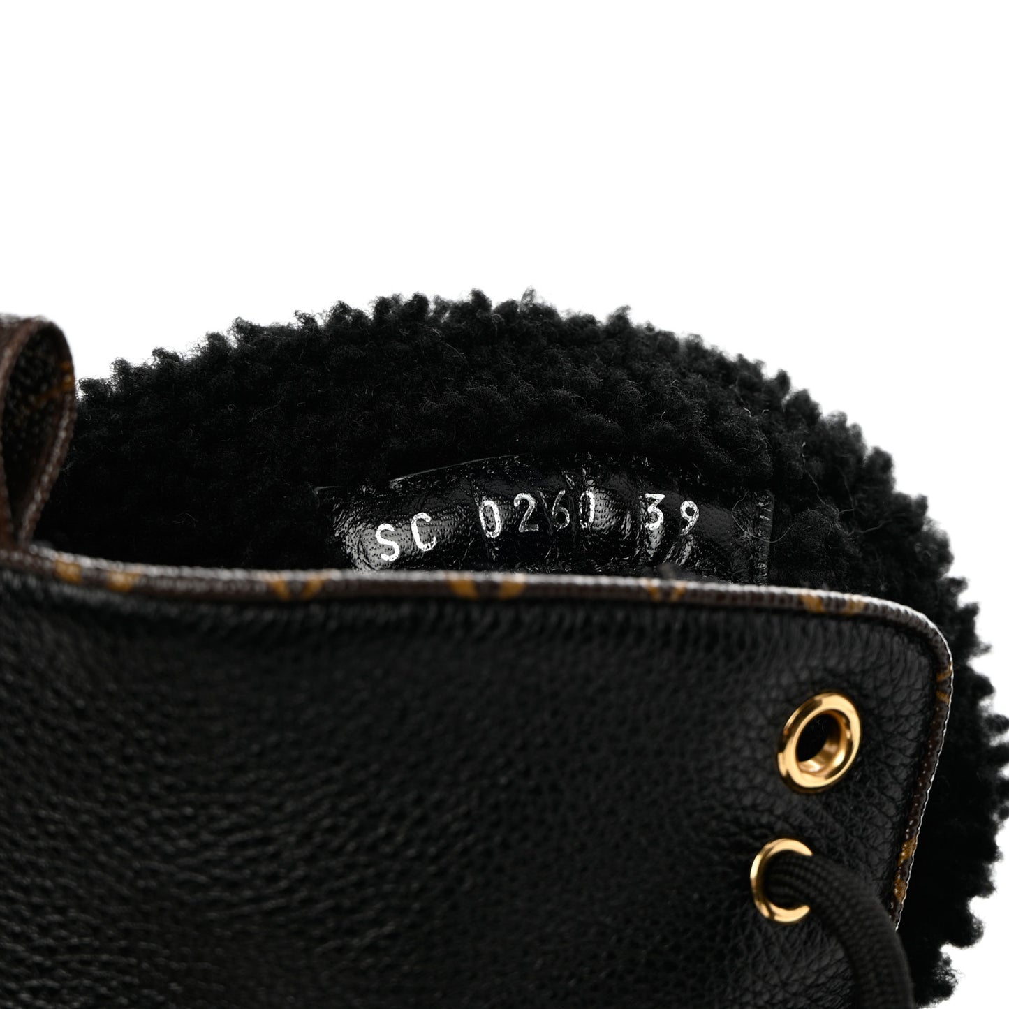 Grained Calfskin Shearling LV Beaubourg Ankle Boots 39 Black