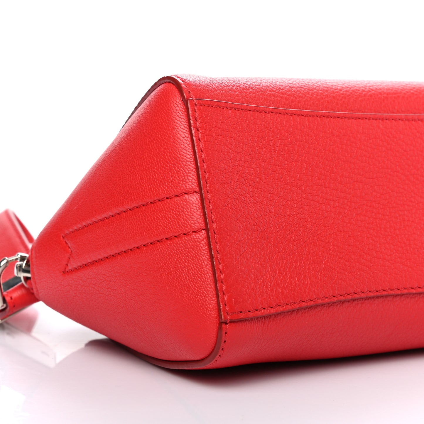 Sugar Goatskin Small Antigona Beauty Wristlet Red
