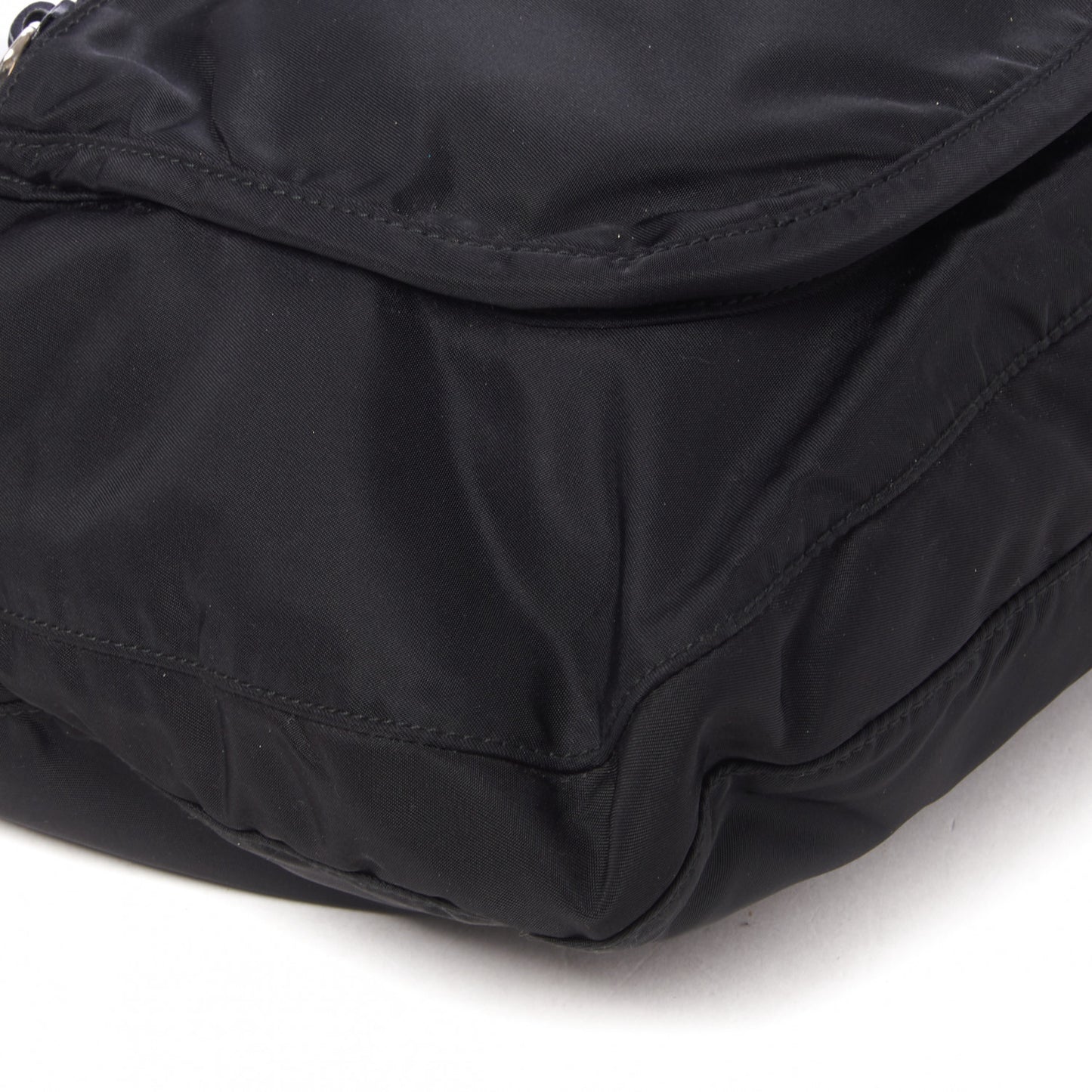Nylon Tessuto Messenger Bag Black