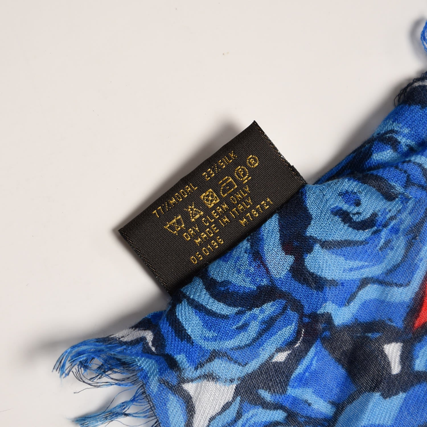 Louis Vuitton Modal Silk Rock'n'Roses Stole Blue 6 of 6