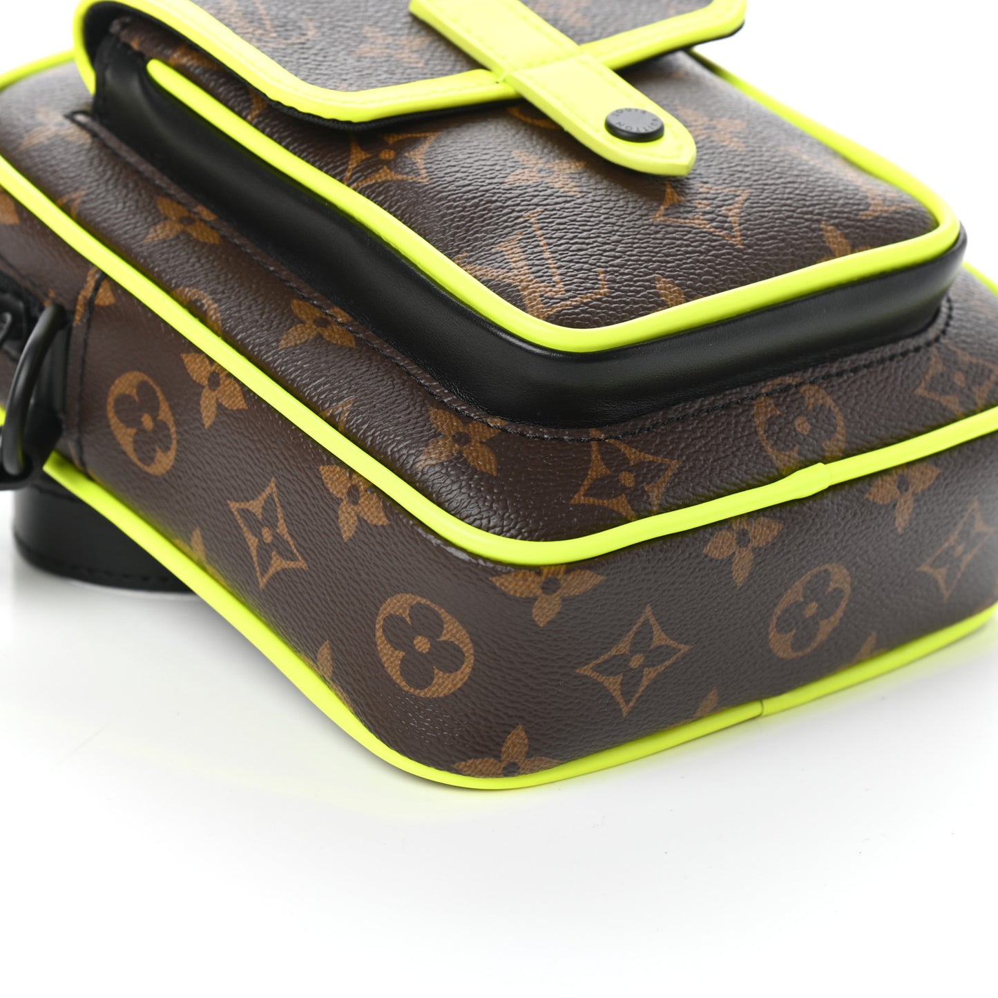 Monogram Macassar Christopher Wearable Wallet Fluorescent Yellow