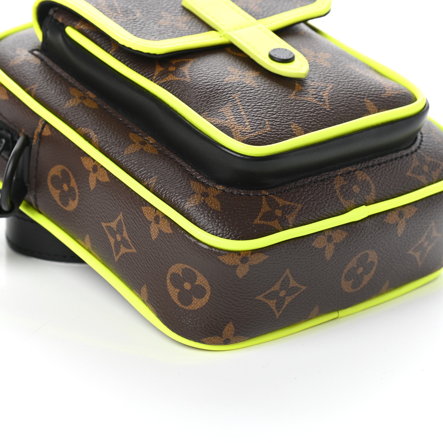 Louis Vuitton Monogram Macassar Christopher Wearable Wallet Fluorescent Yellow 8 of 9
