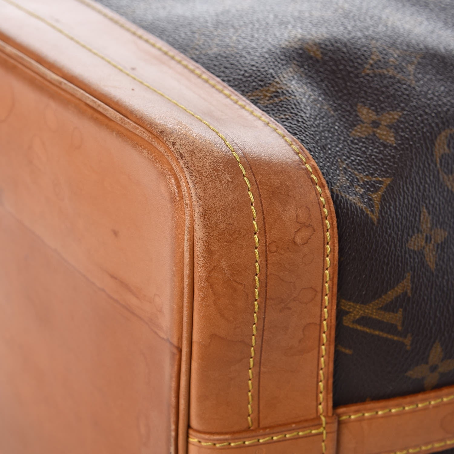 Louis Vuitton Monogram Noe 19 of 20