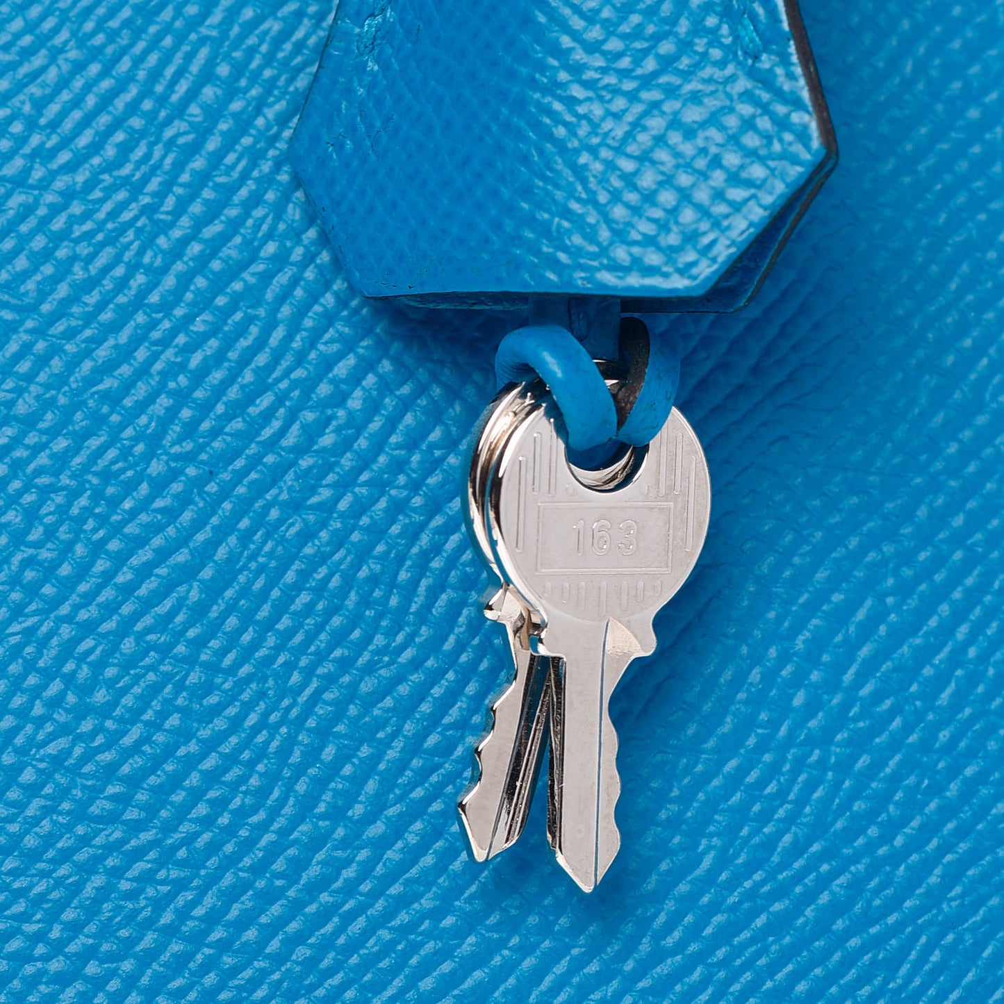 Epsom Kelly Sellier 32 Bleu Zanzibar