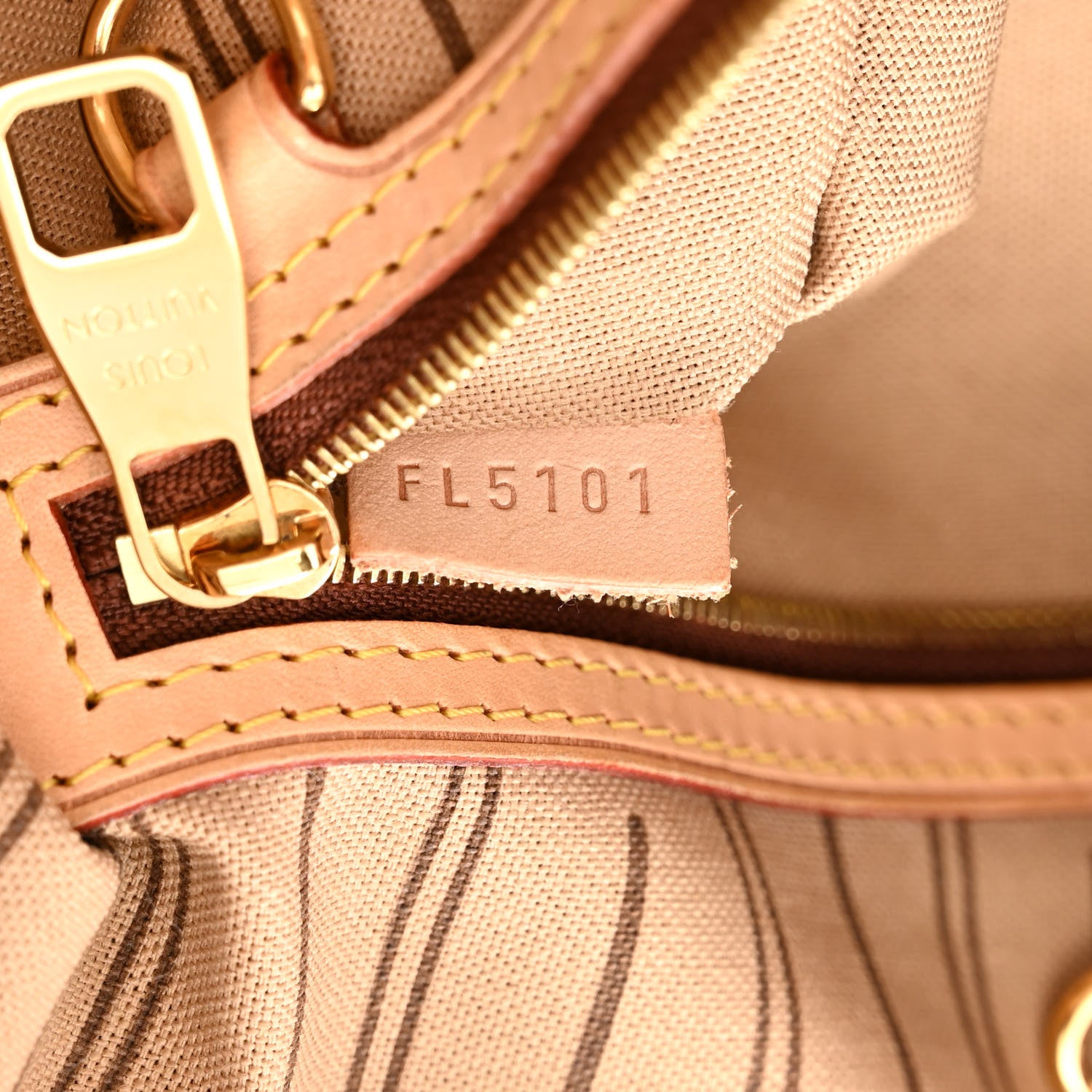 Louis Vuitton Monogram Delightful GM 7 of 10