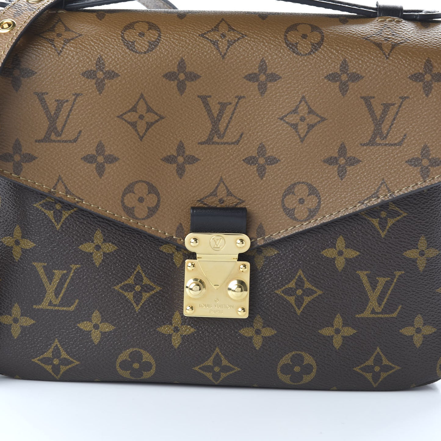 Reverse Monogram Pochette Metis
