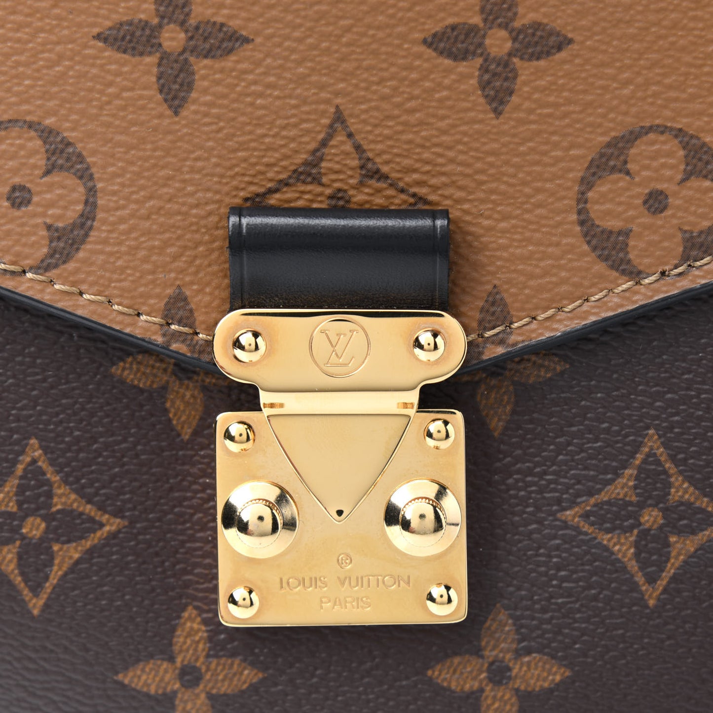 Reverse Monogram Pochette Metis