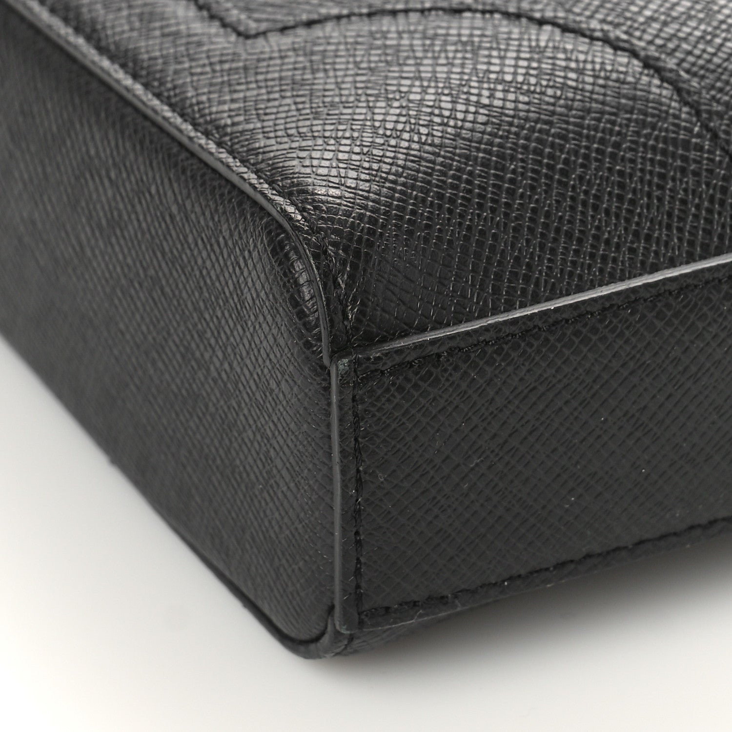 Louis Vuitton Taiga Slim Briefcase Black 7 of 8