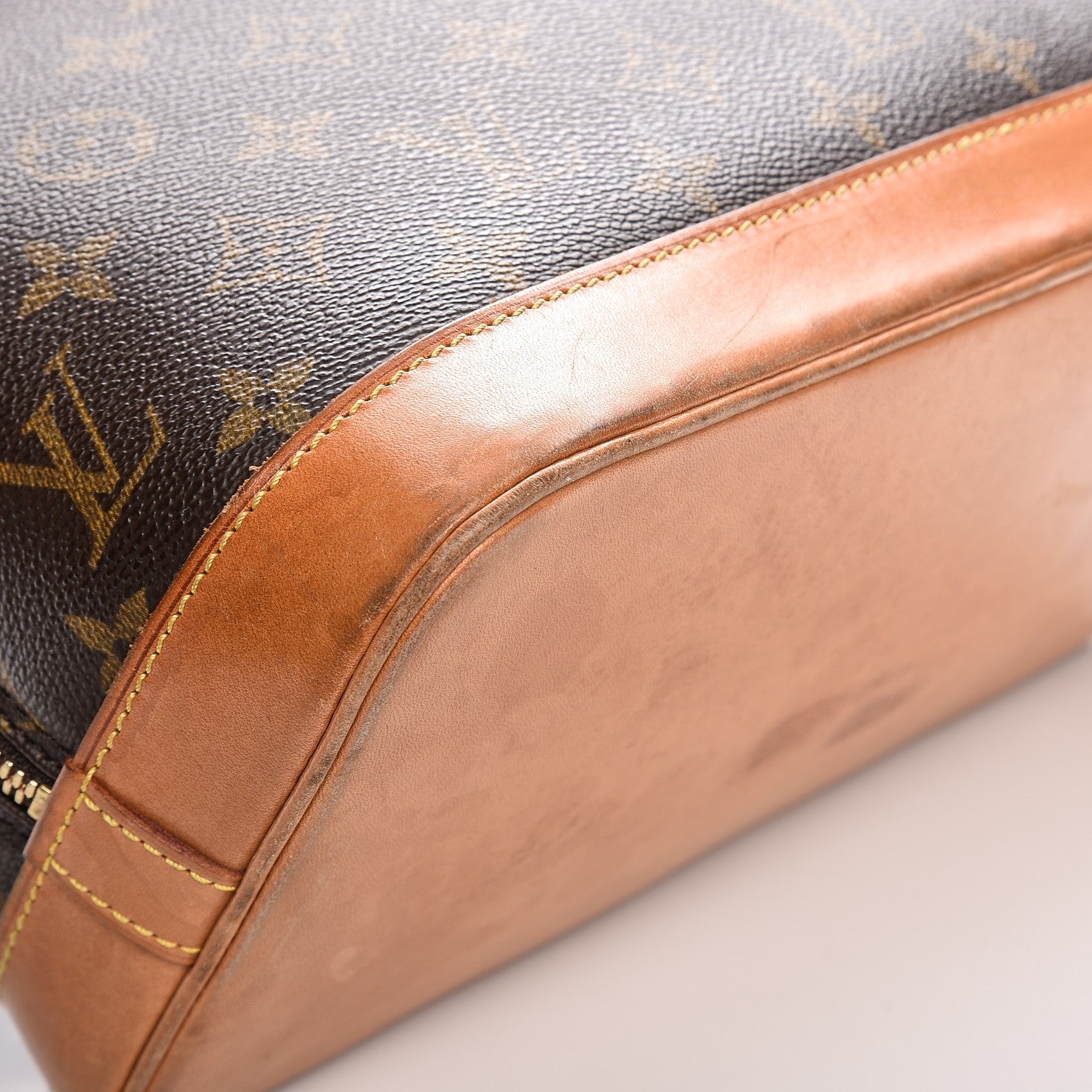 Louis Vuitton Monogram Alma PM 16 of 20