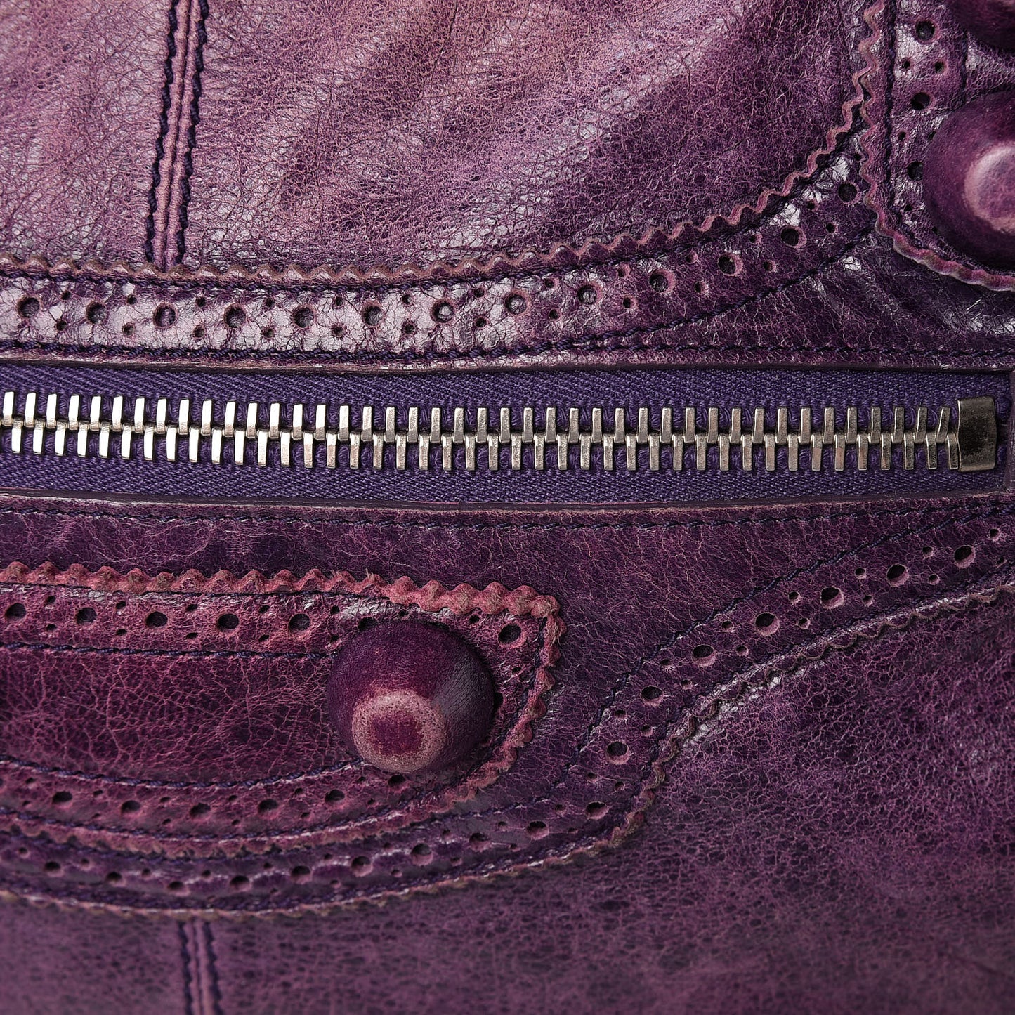 Agneau Giant Brogues Hardware Work Raisin