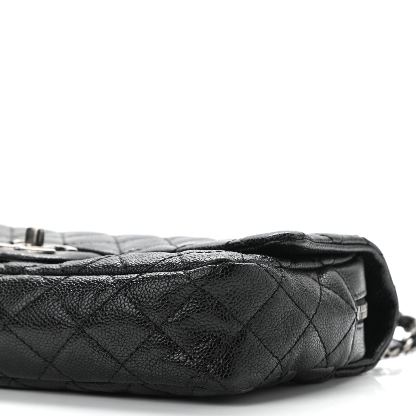 Iridescent Caviar Quilted Small Chic Flap Black