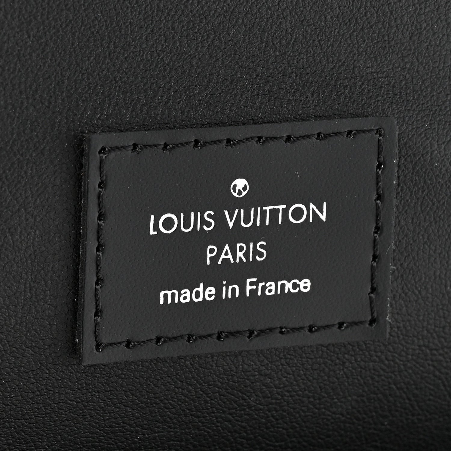 Louis Vuitton Damier Graphite Hanging Toiletry Kit 6 of 9