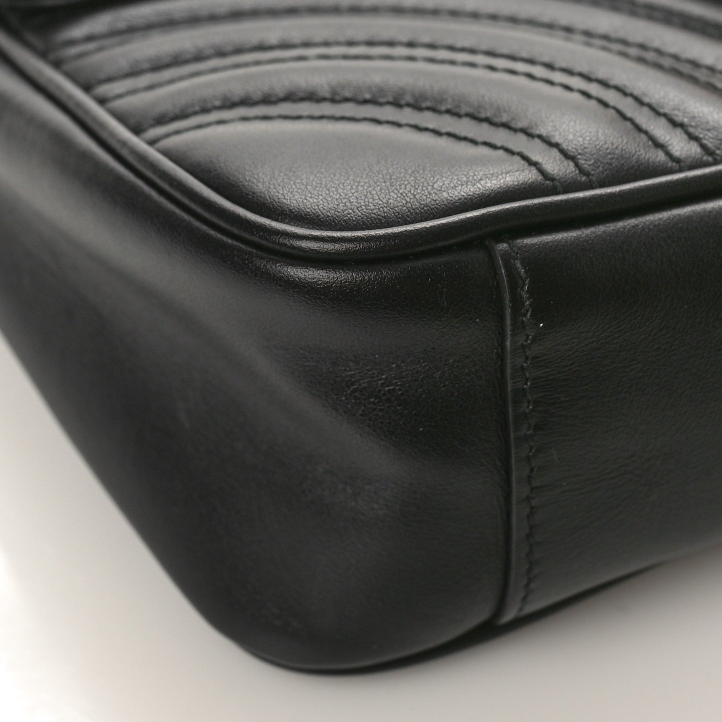 Calfskin Matelasse Small GG Marmont Shoulder Bag Black