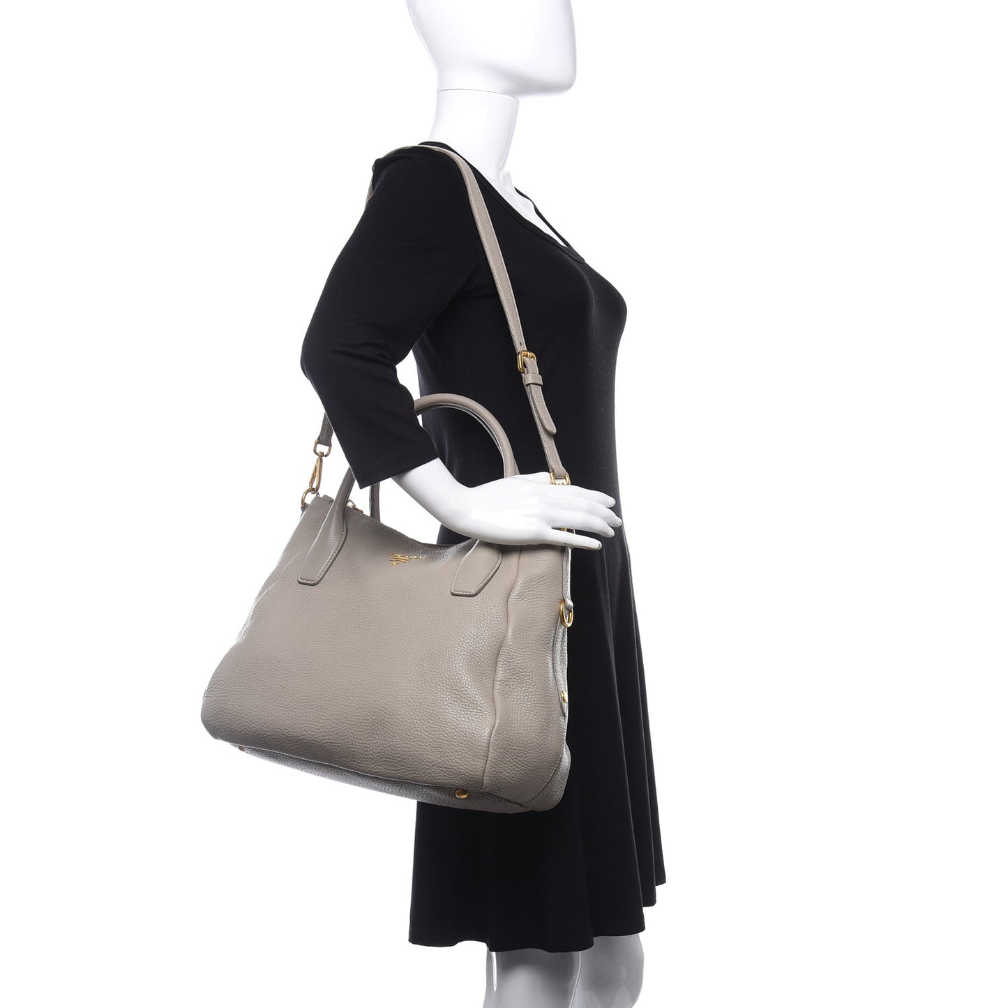 Vitello Daino Shoulder Bag Argilla