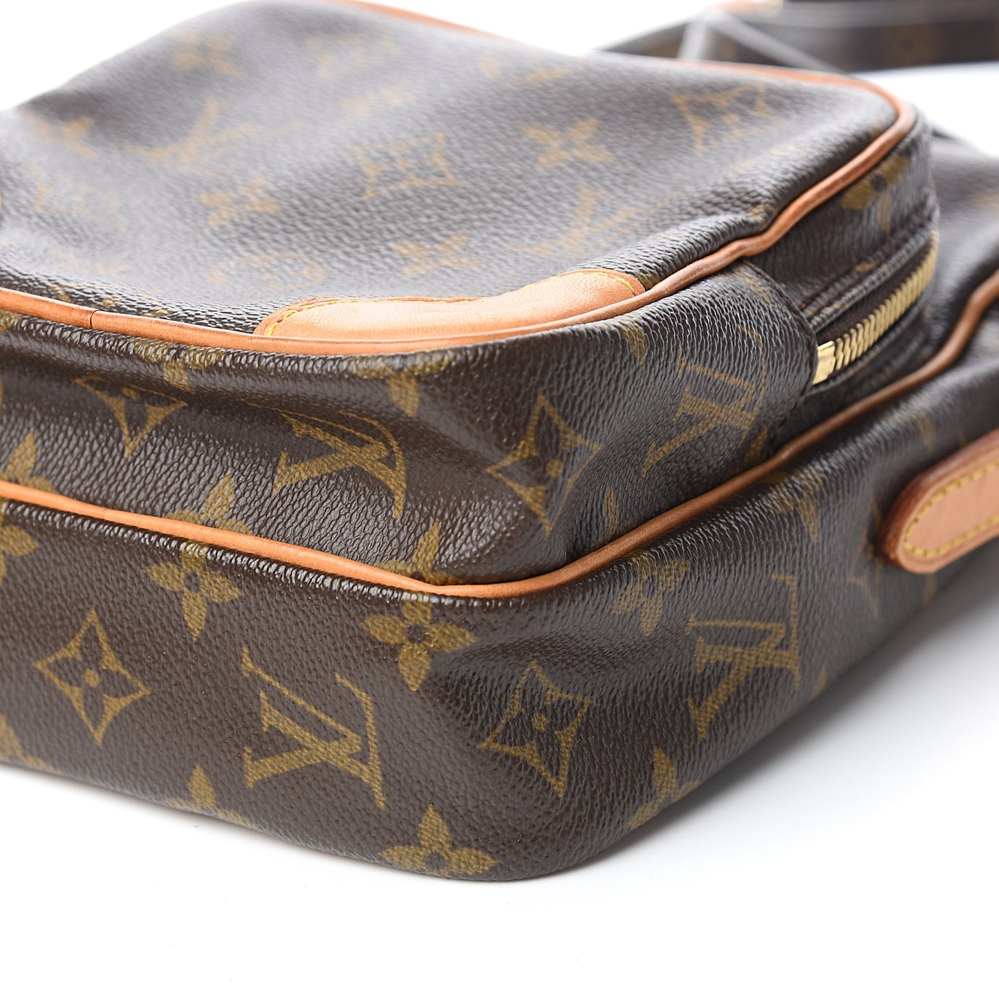 Monogram Amazone