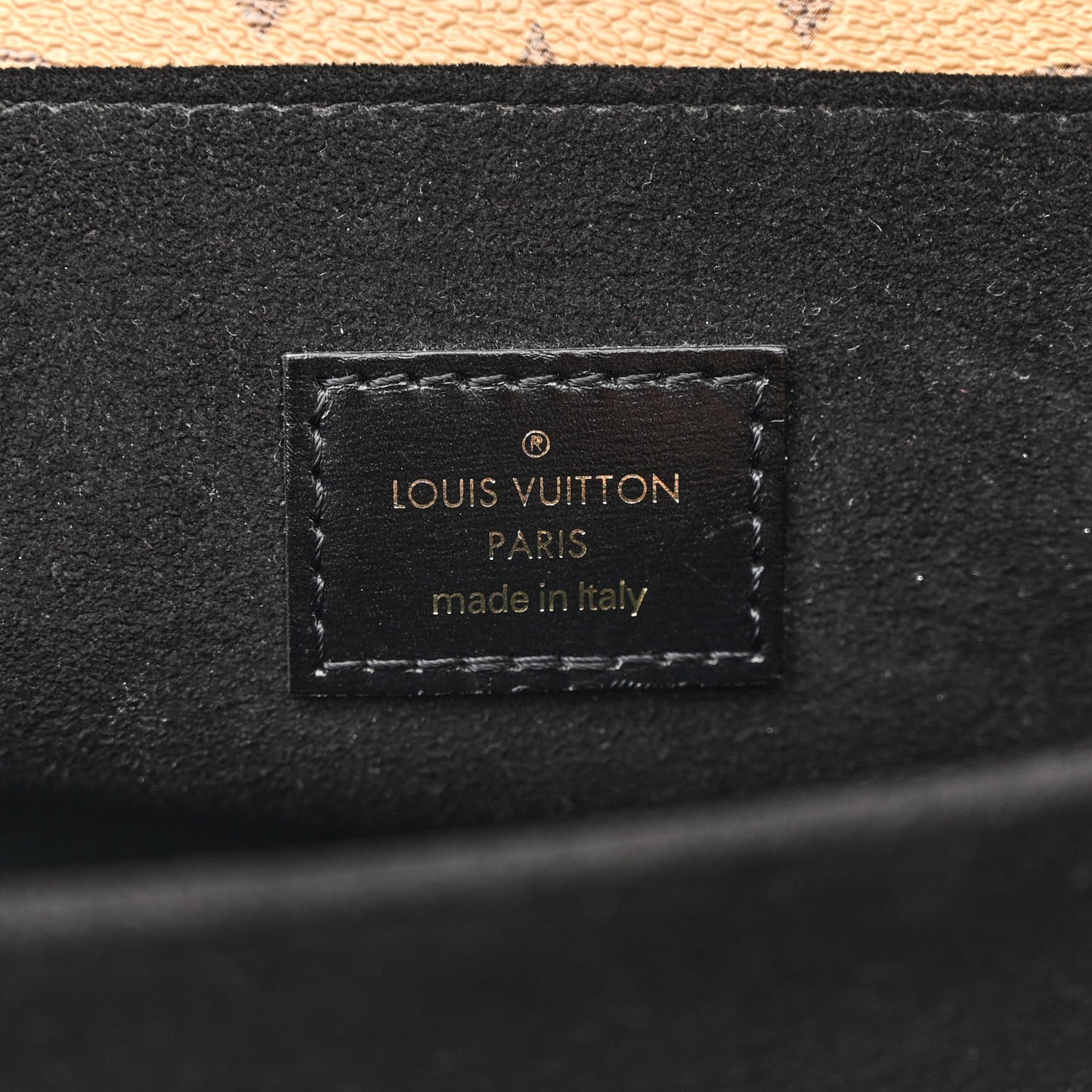 Reverse Monogram Pochette Metis