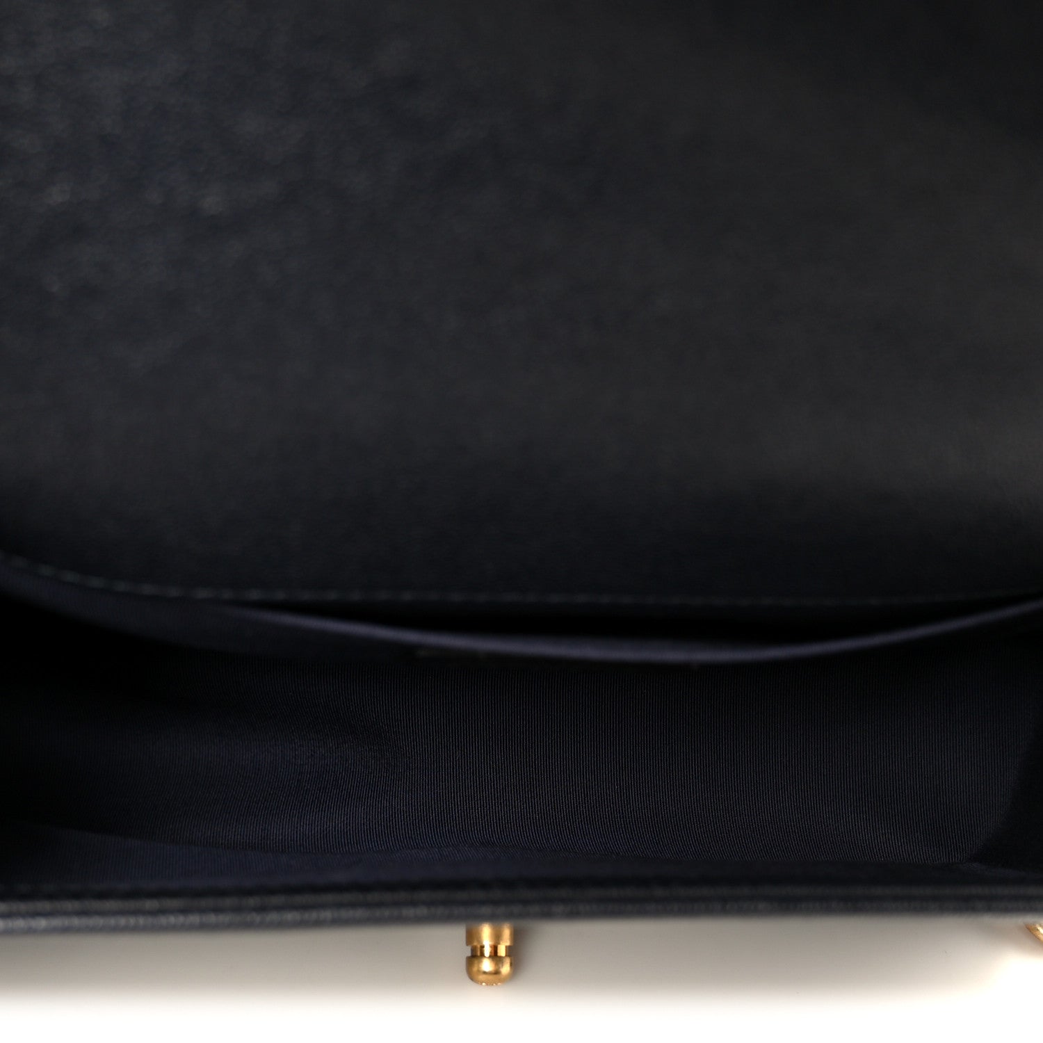 Chanel Caviar Quilted Medium Boy Flap Navy 5 of 10