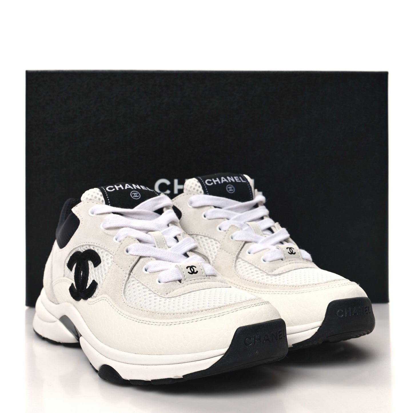Mesh Suede Calfskin Grained Calfskin Womens CC Sneakers 37 White Black