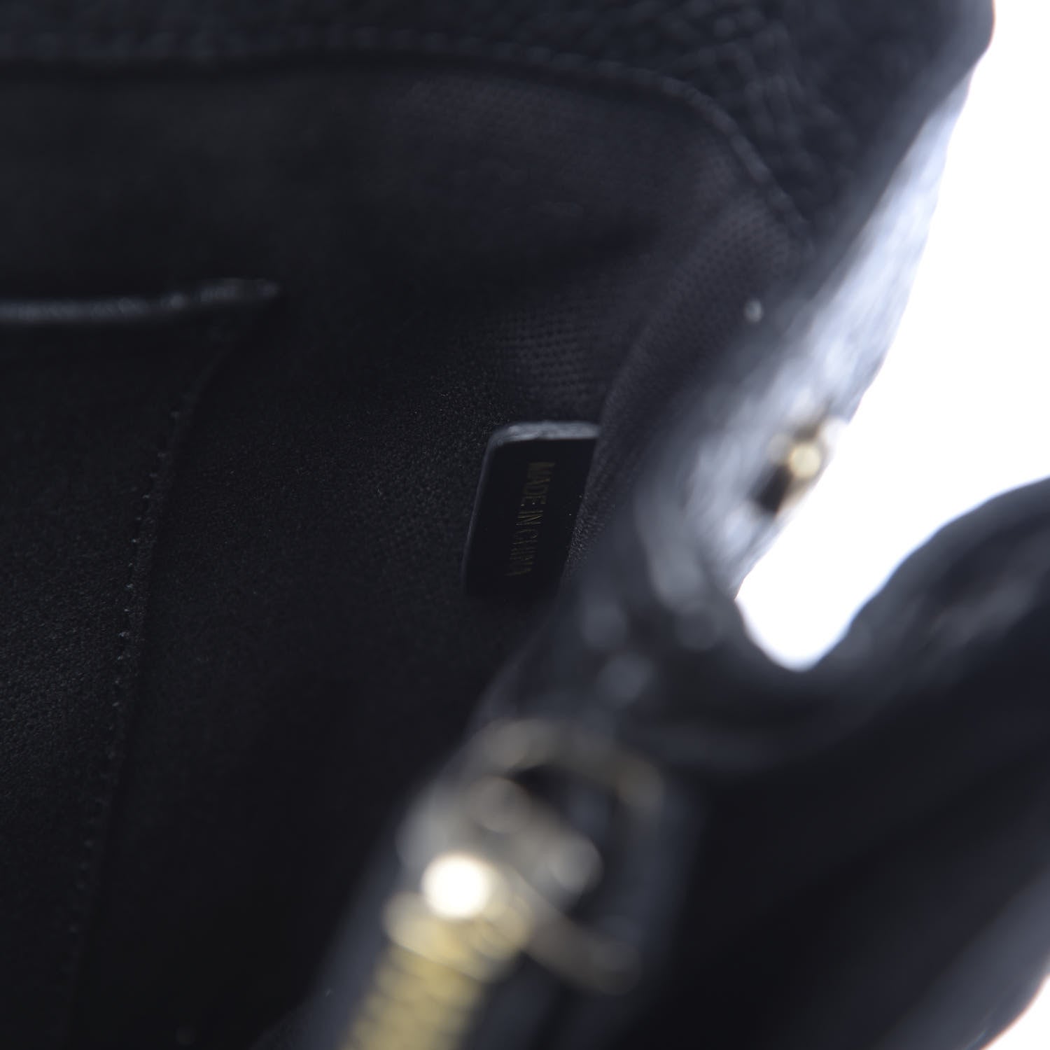 Burberry Hertiage Grain Medium Chadwich Tote Black 8 of 14