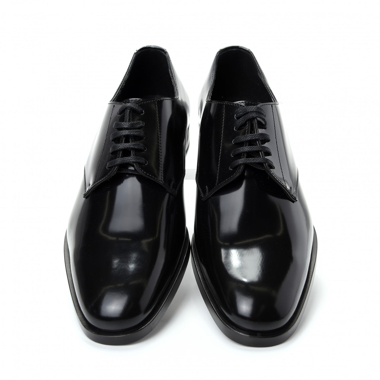 Patent Calfskin Montaigne 25 Uniform 38 Black