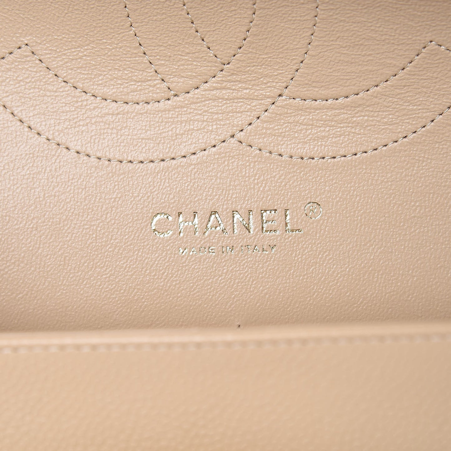 Caviar Quilted Jumbo Double Flap Beige Clair