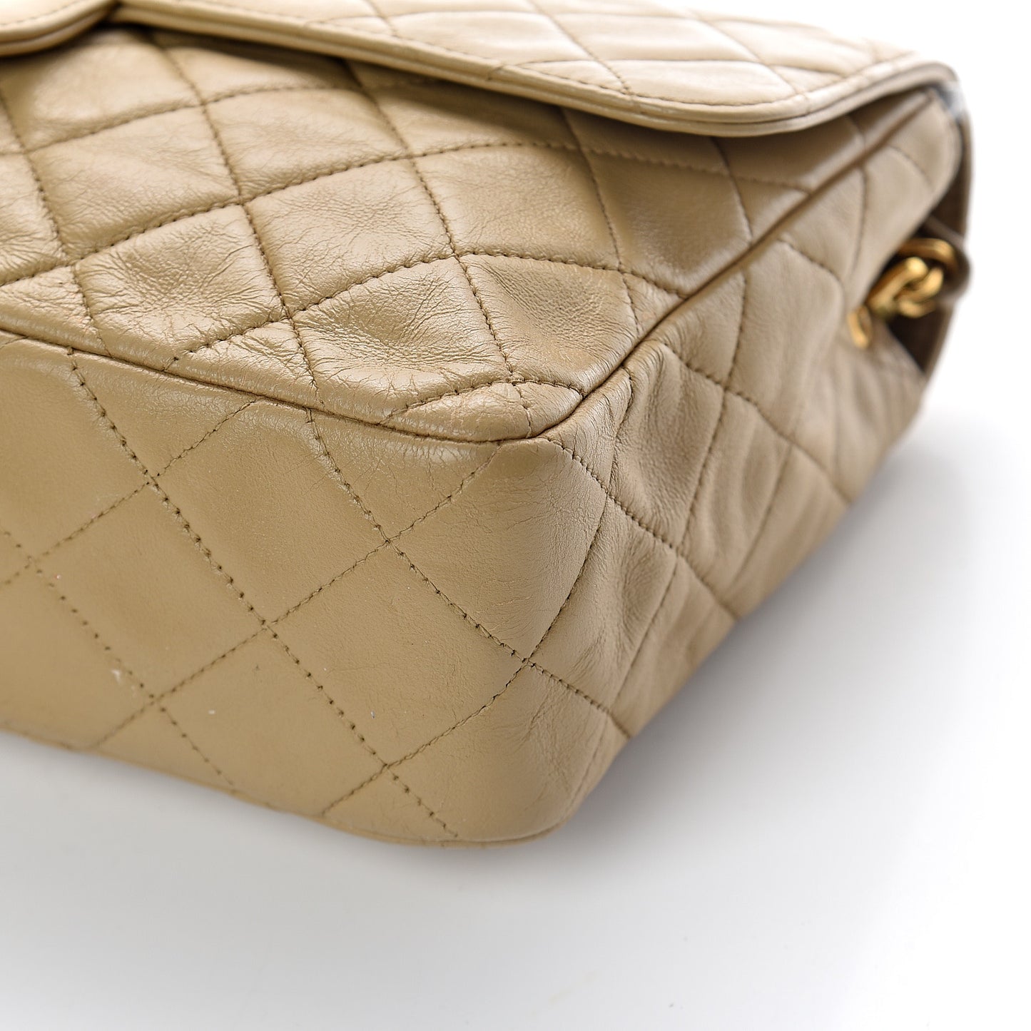 Lambskin Quilted Medium Single Flap Beige