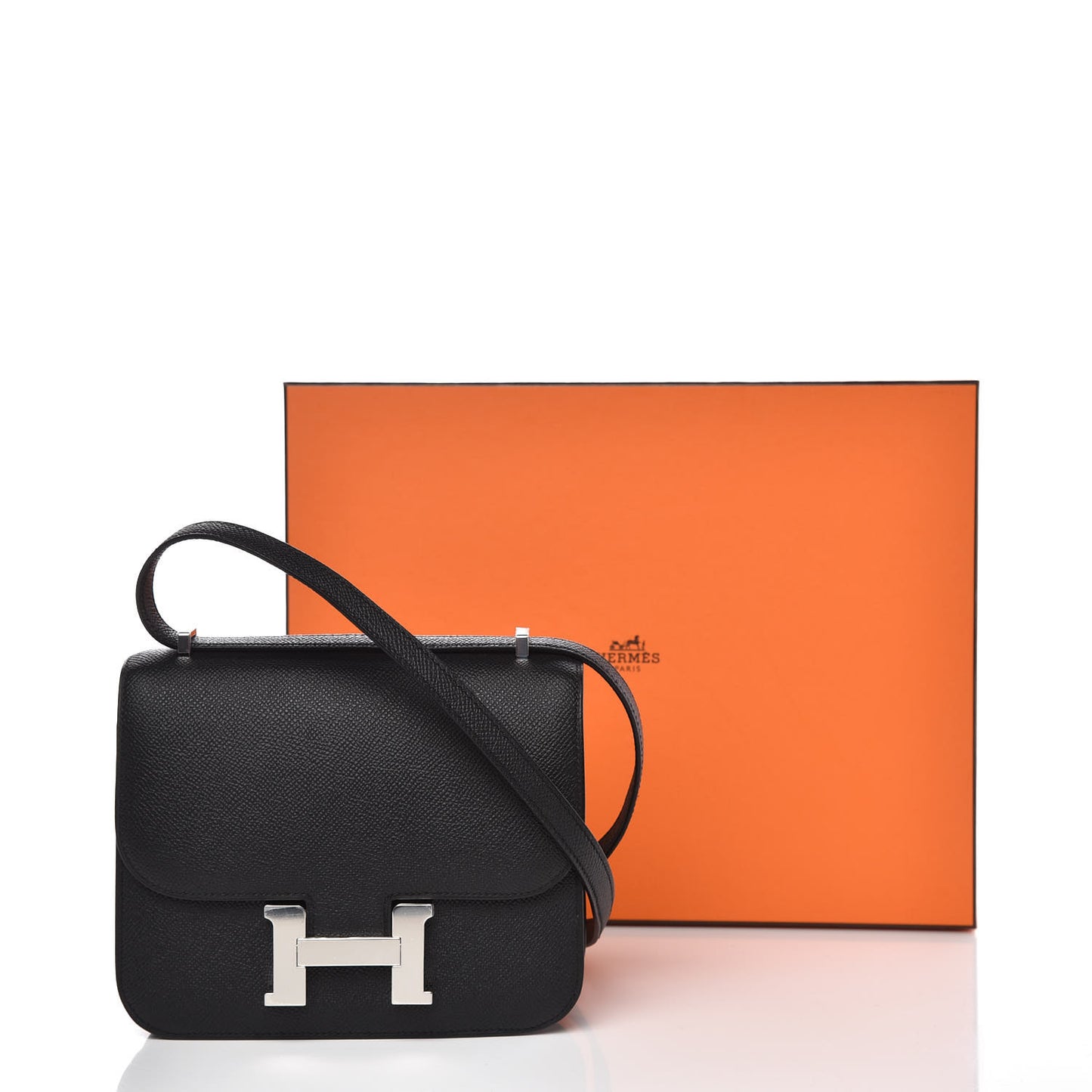 Epsom Constance 18 Black