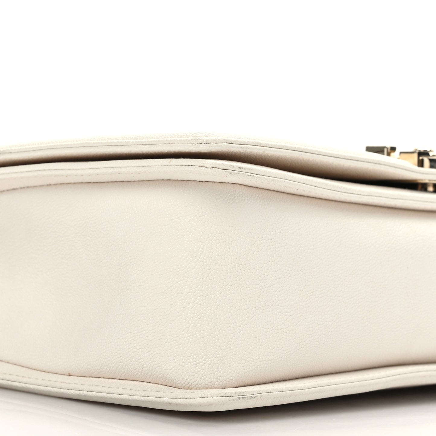 Caviar Quilted New Medium Boy Flap White