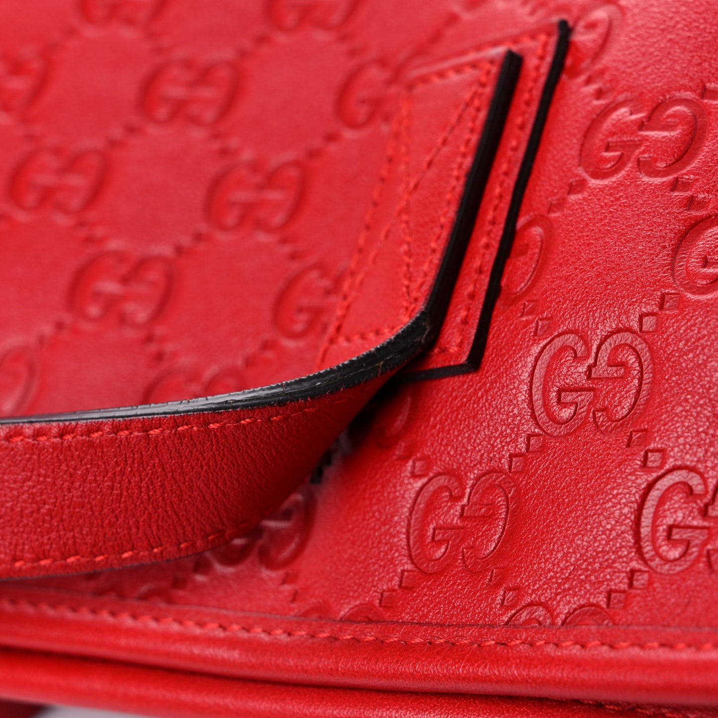 Guccissima Medium Zippered Shopping Tote Red