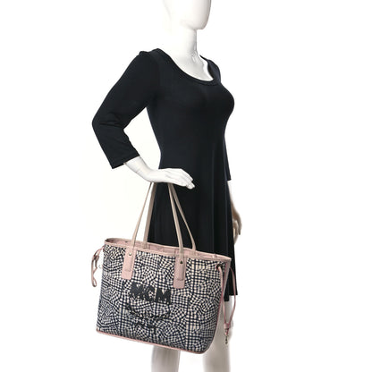 MCM Visetos Medium Liz Reversible Shopper Tote Soft Pink 2 of 16