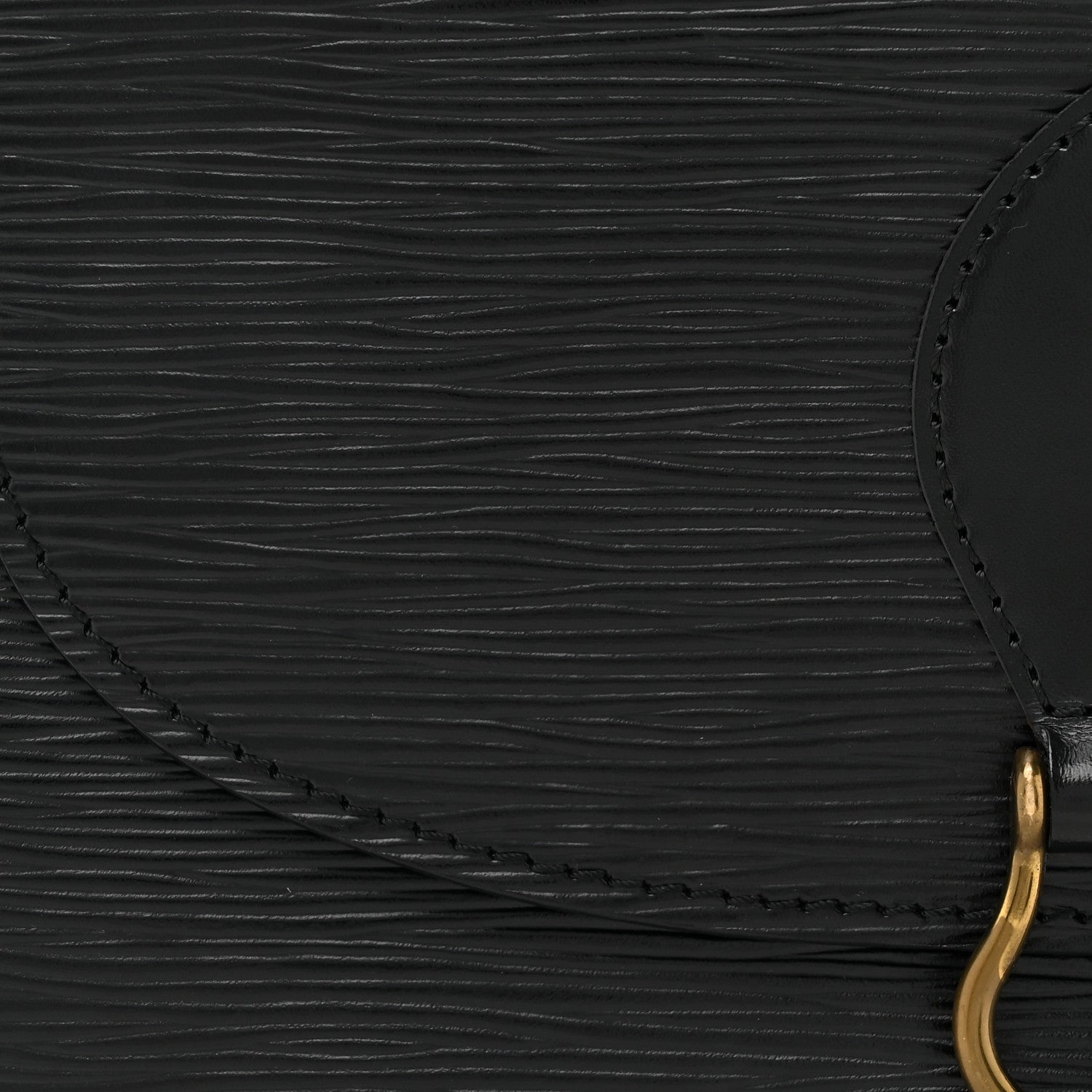 Louis Vuitton Epi Saint Cloud GM Black 8 of 15