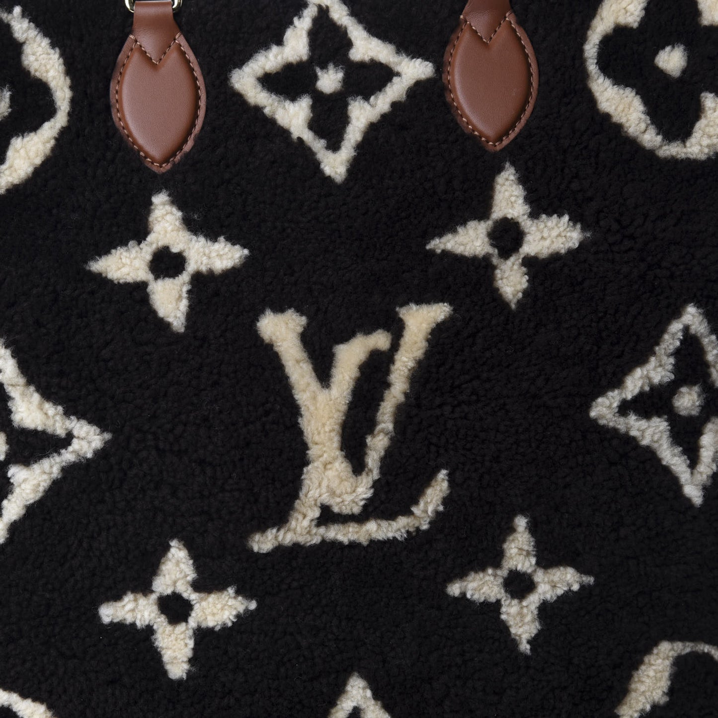 Shearling Monogram Giant Teddy Onthego GM Black White
