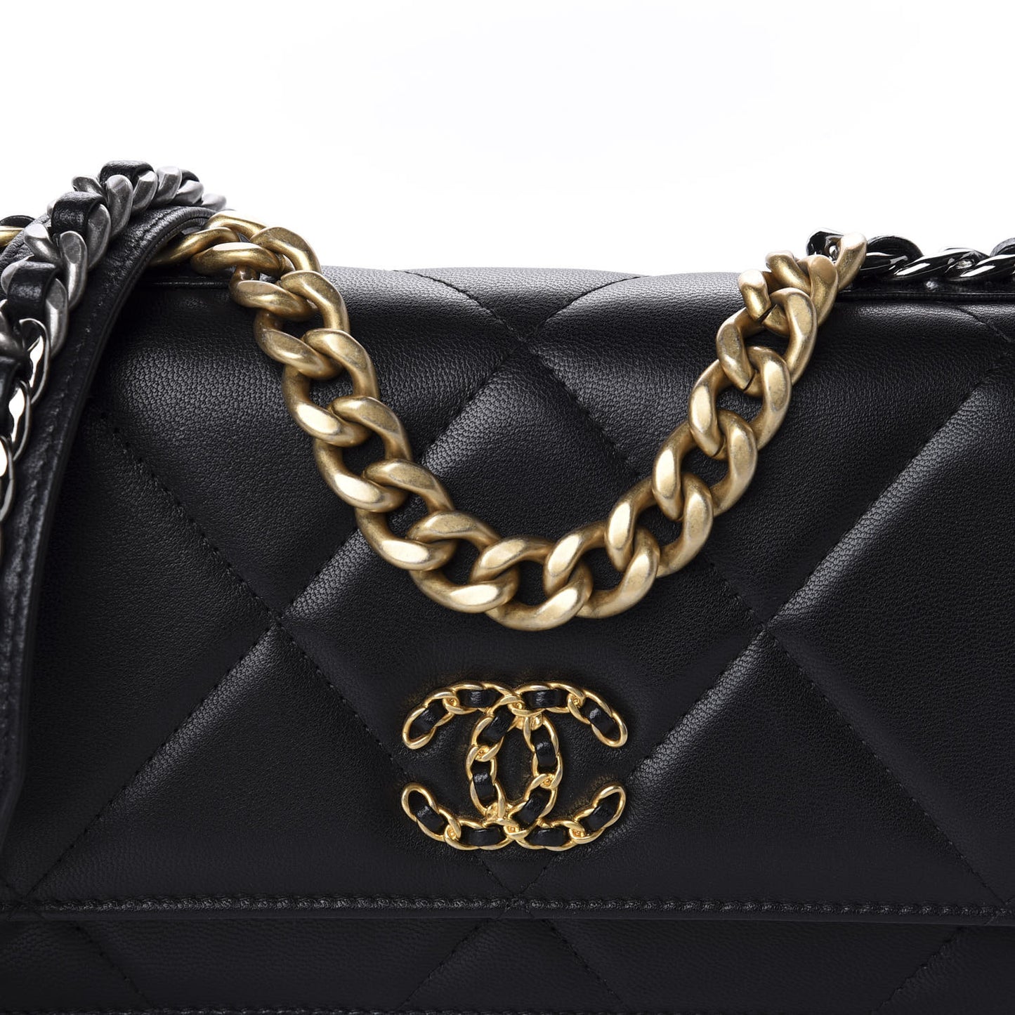 Goatskin Quilted 19 Wallet On Chain WOC Black
