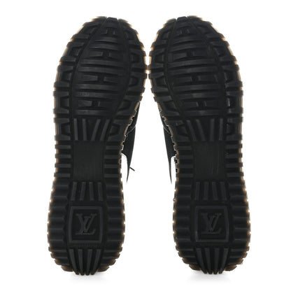 Louis Vuitton Suede Monogram Run Away Sneakers 41 Black 5 of 9