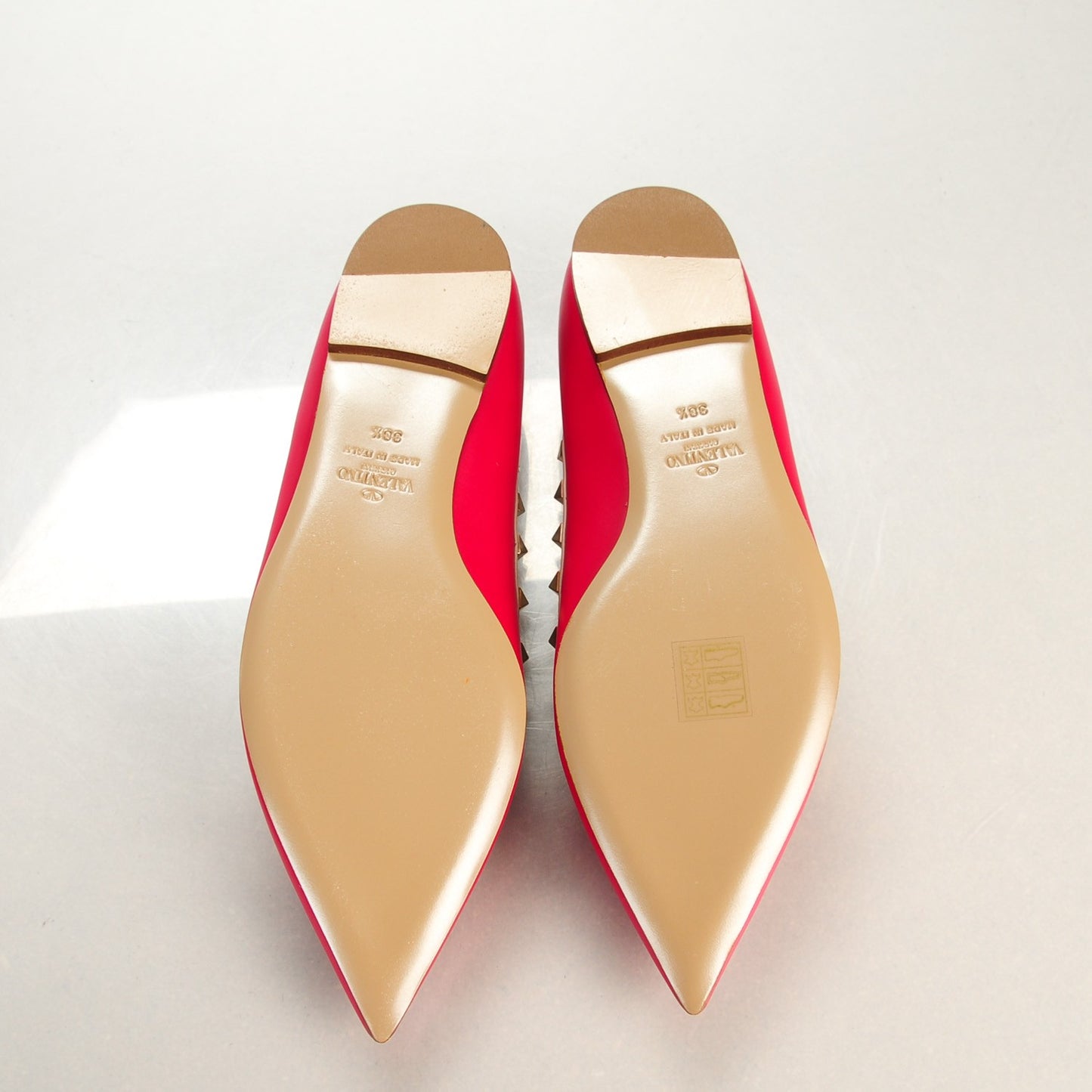 Calfskin Nappa Rockstud Ballerina Flats 38.5 Cyclamin Poudre