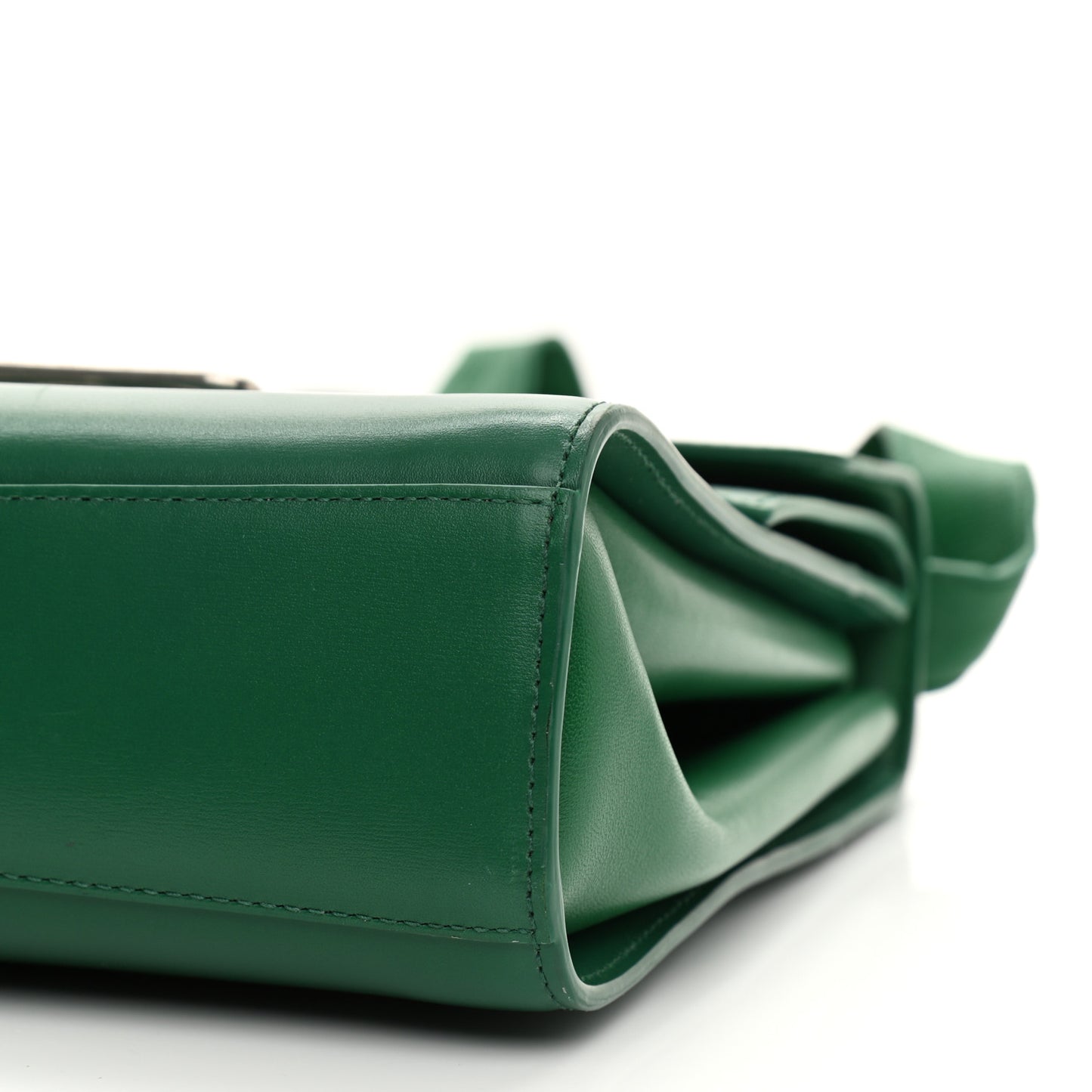 Box Calfskin Nappa Clip Bag Racing Green