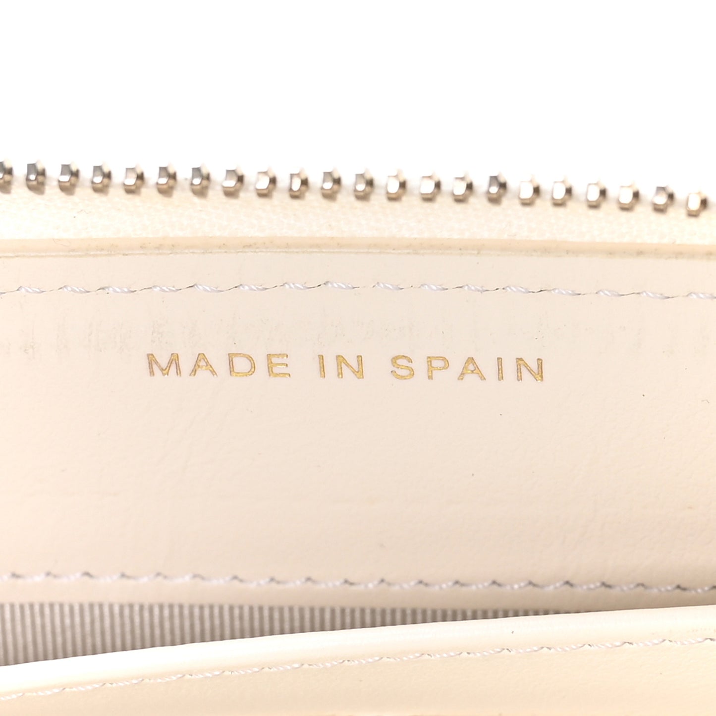Caviar Quilted Large Gusset Zip Around Wallet White