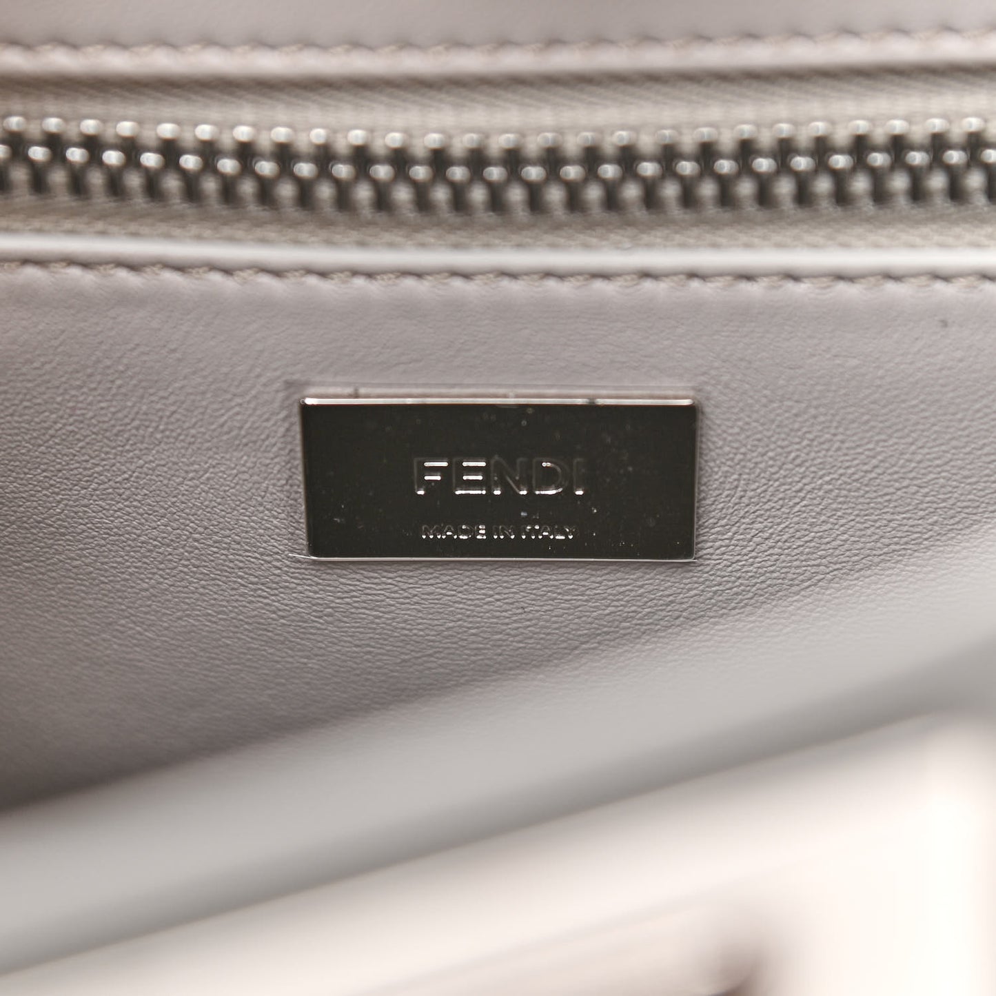 Calfskin Nappa Medium Peekaboo Iconic Satchel Moon Cuoio Ghiaia