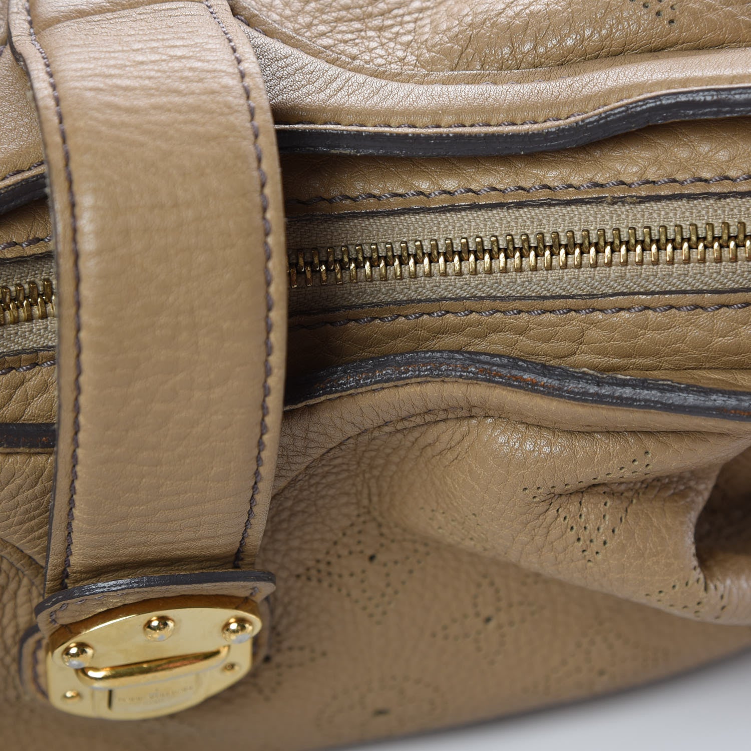 Louis Vuitton Mahina XS Biscuit 10 of 12