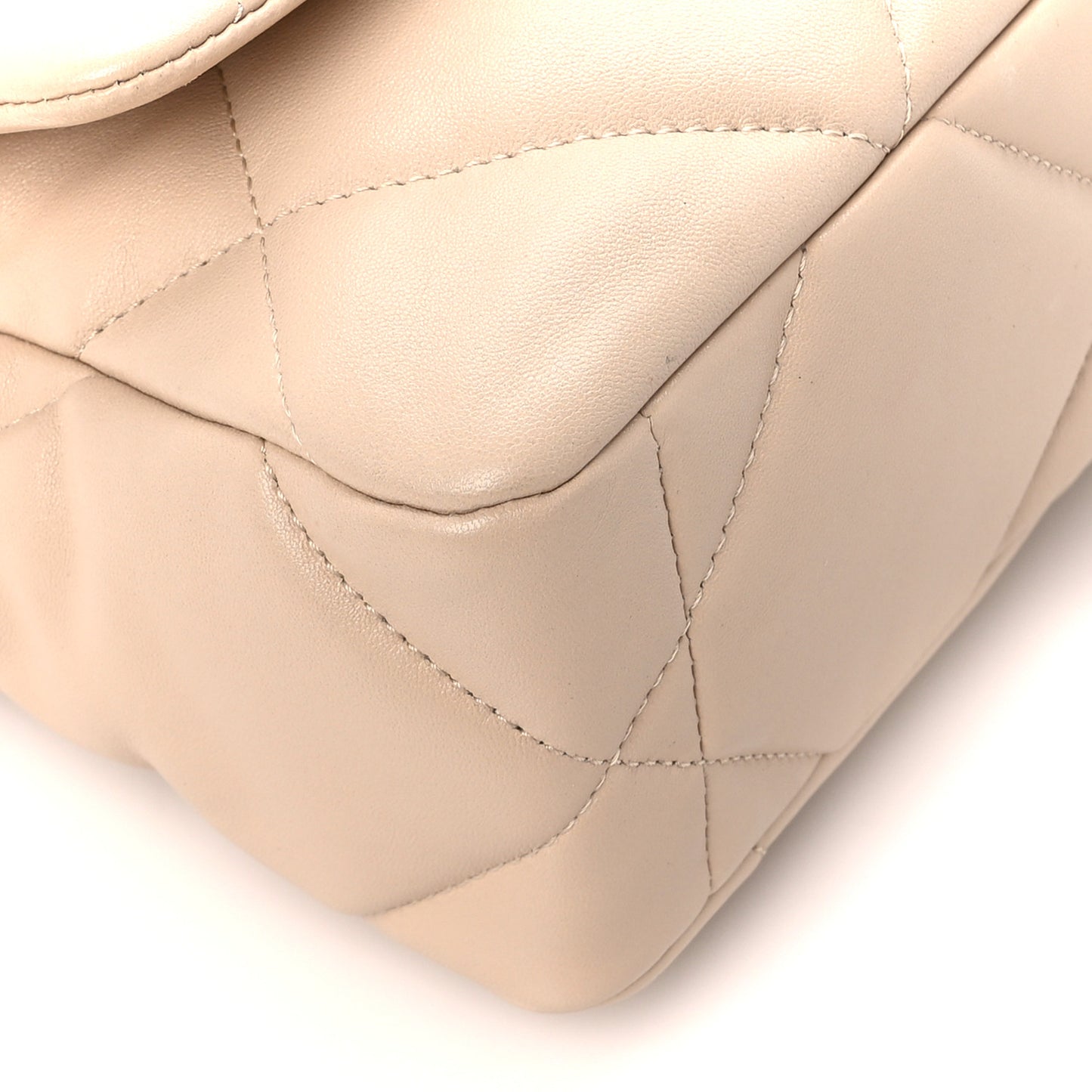 Lambskin Quilted Medium Chanel 19 Flap Light Beige
