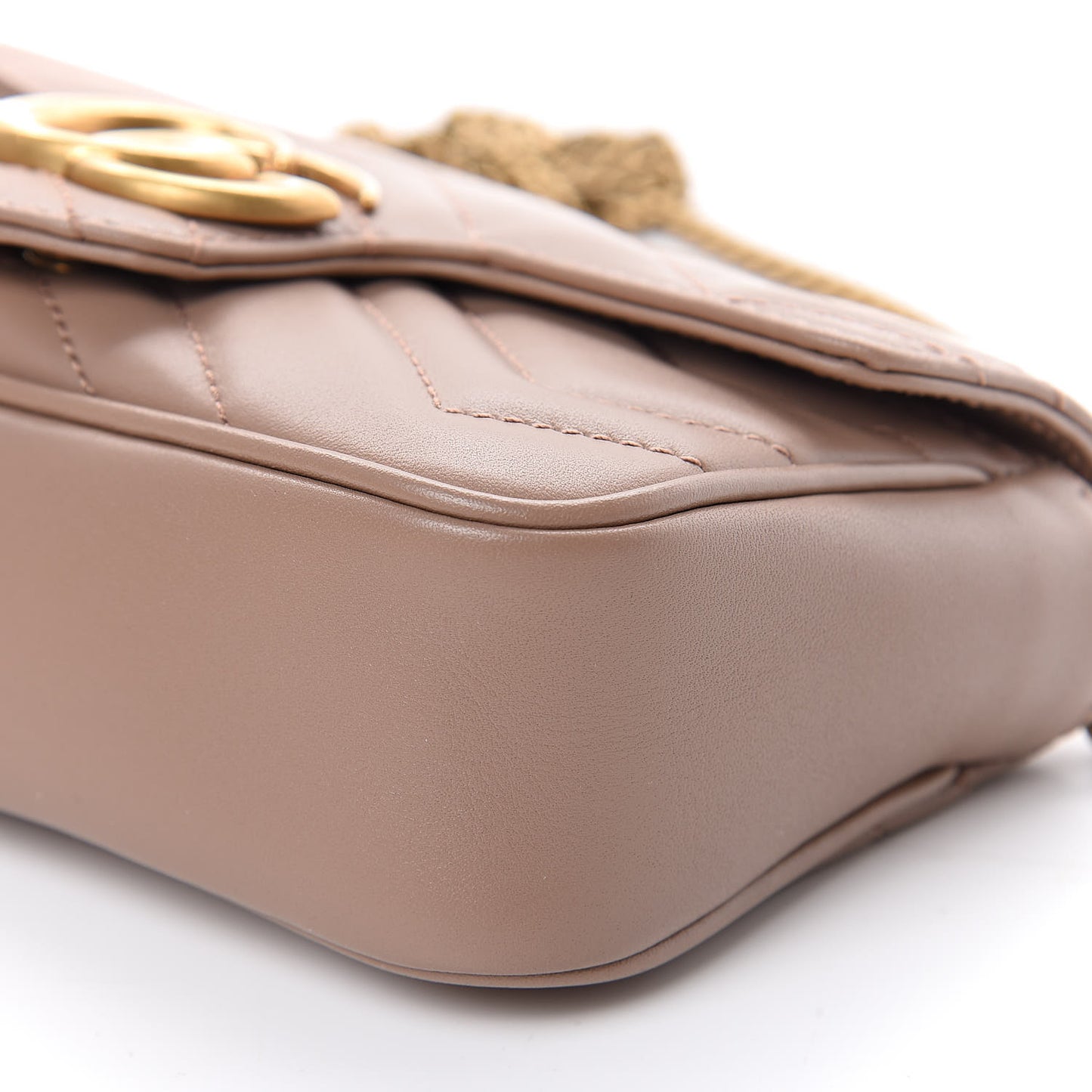 Calfskin Matelasse Super Mini GG Marmont Shoulder Bag Porcelain Rose
