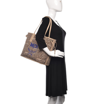 MCM Visetos Medium Liz Reversible Shopper Tote Beige 2 of 16