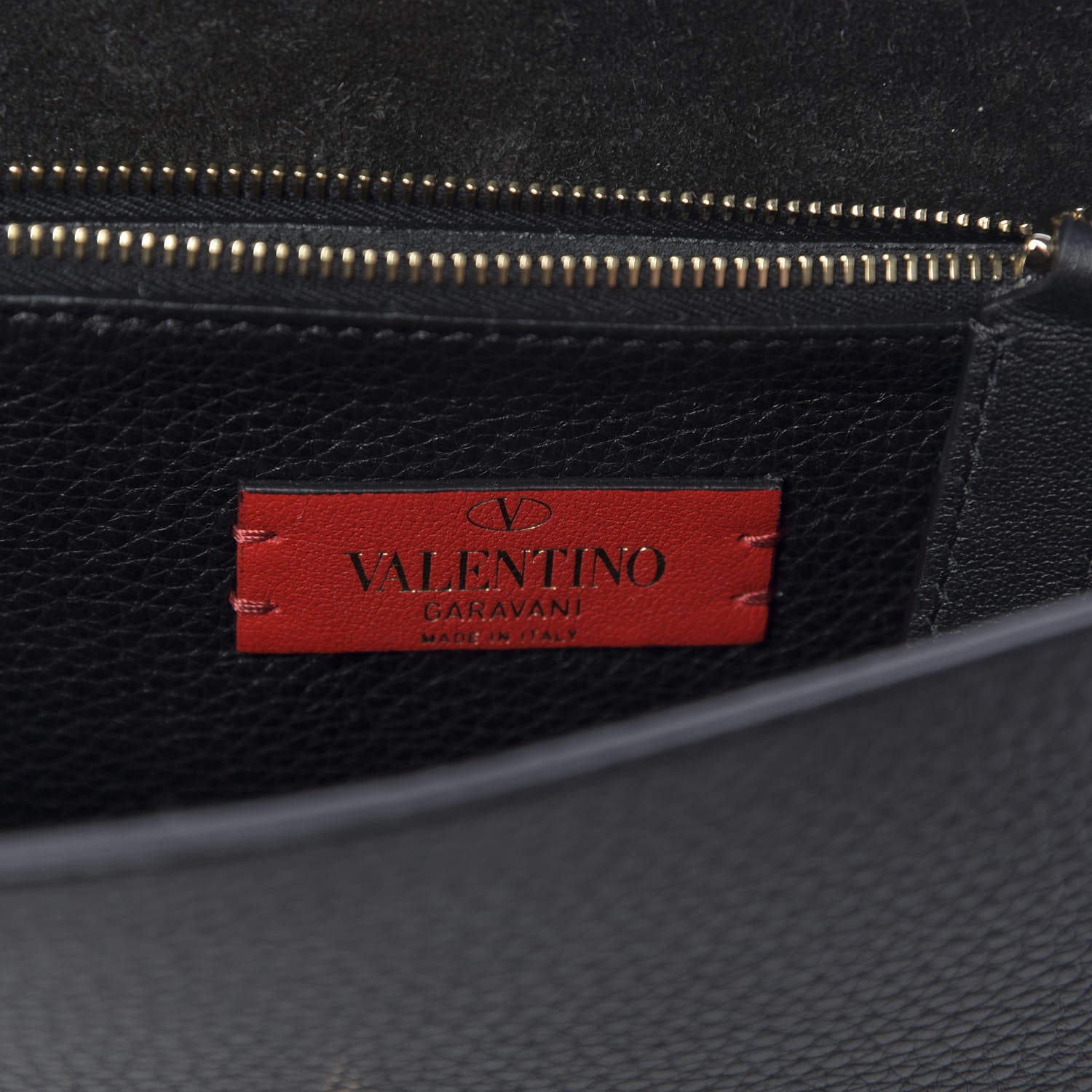 Valentino Garavani Pebbled Calfskin Rockstud Side Slip Crossbody Black 9 of 10