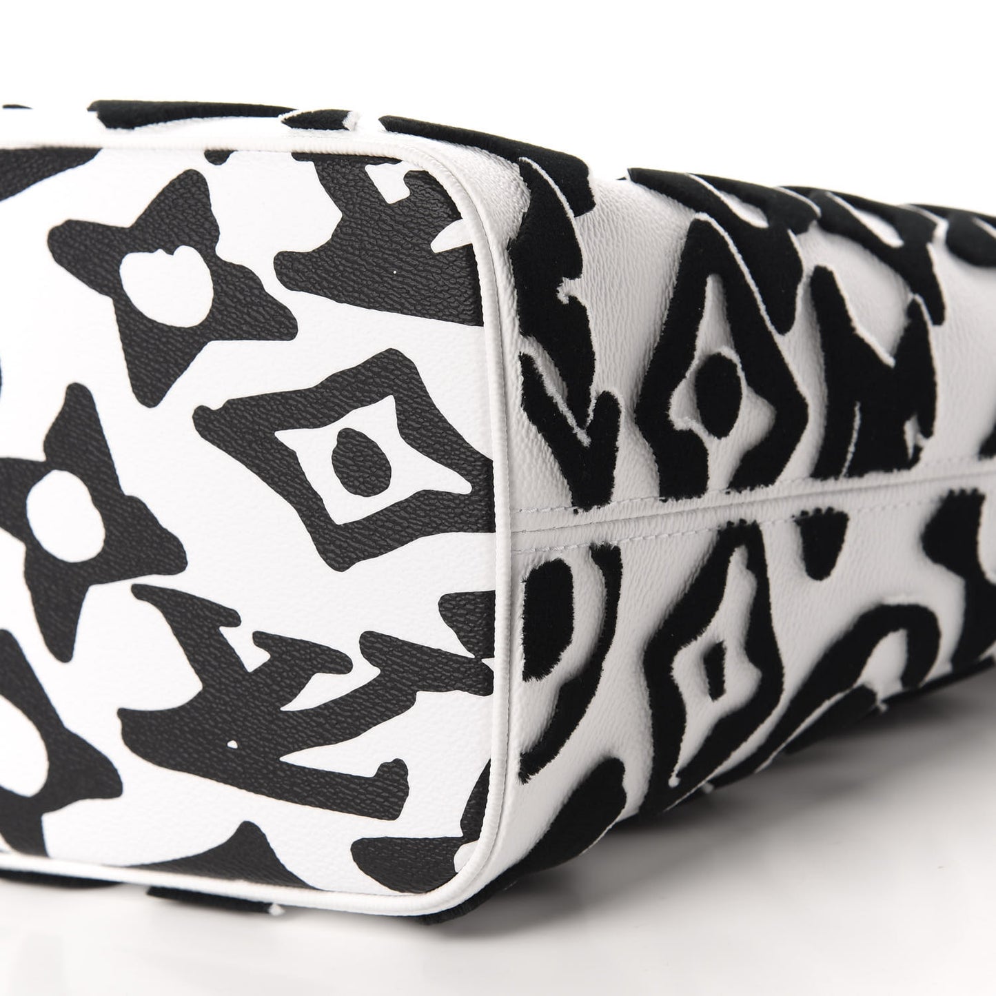 X UF Tufted Monogram Neverfull MM Black White