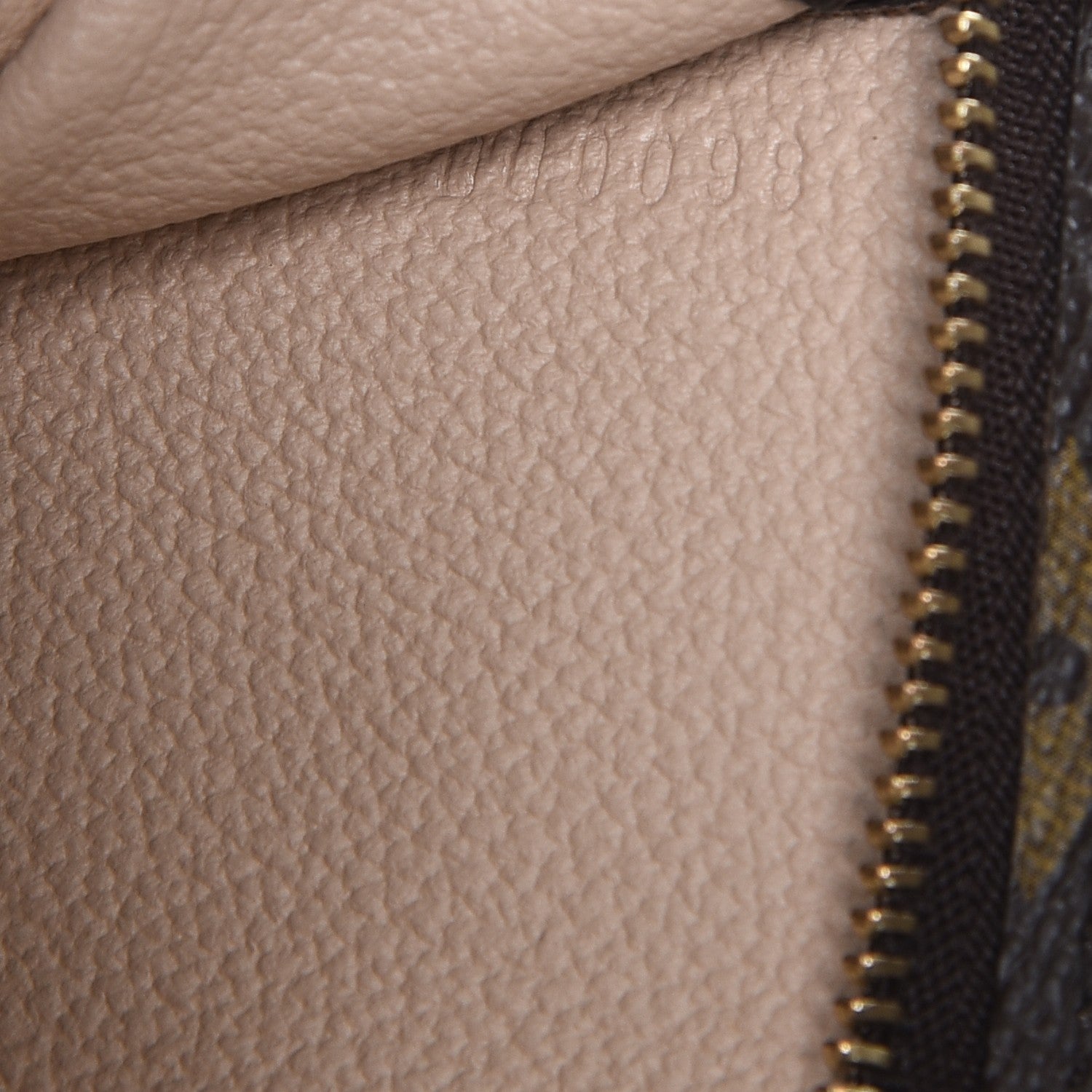 Louis Vuitton Monogram Toiletry Pouch 19 7 of 8