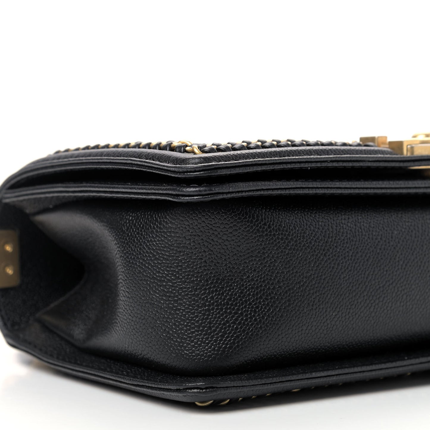 Caviar Quilted Medium Chain Around Boy Flap Black