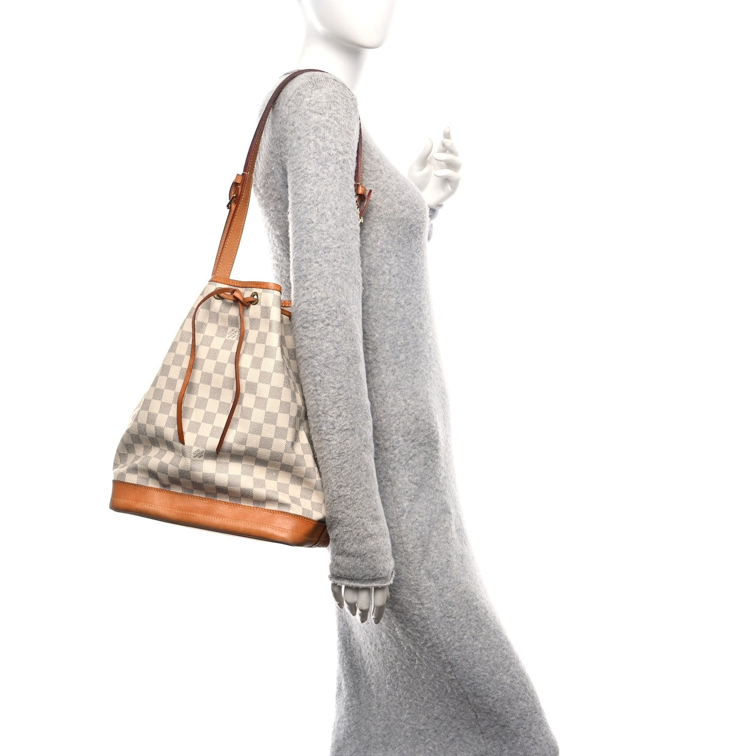 Louis Vuitton Damier Azur Noe 2 of 10