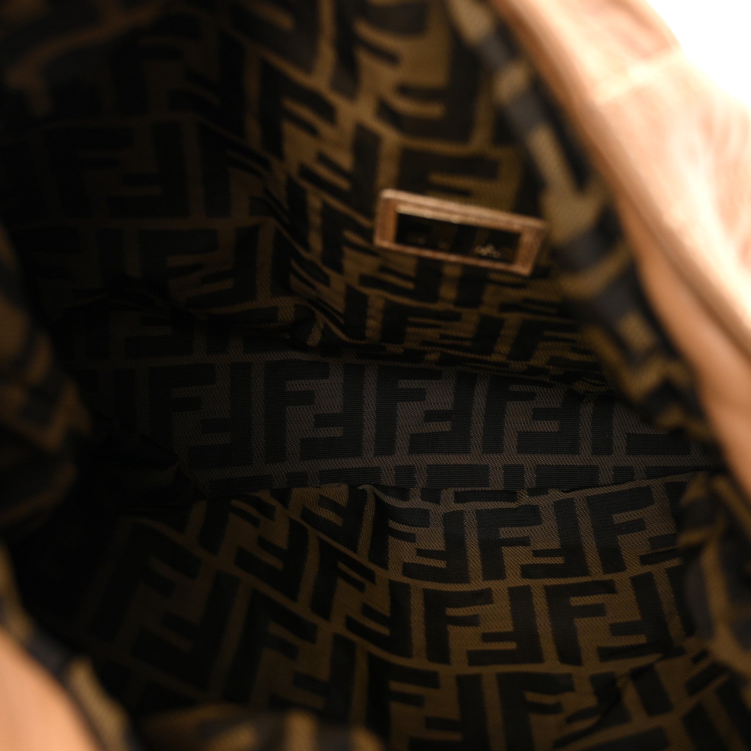 Fendi Nappa Pleated Nuvolata Spy Bone 5 of 14