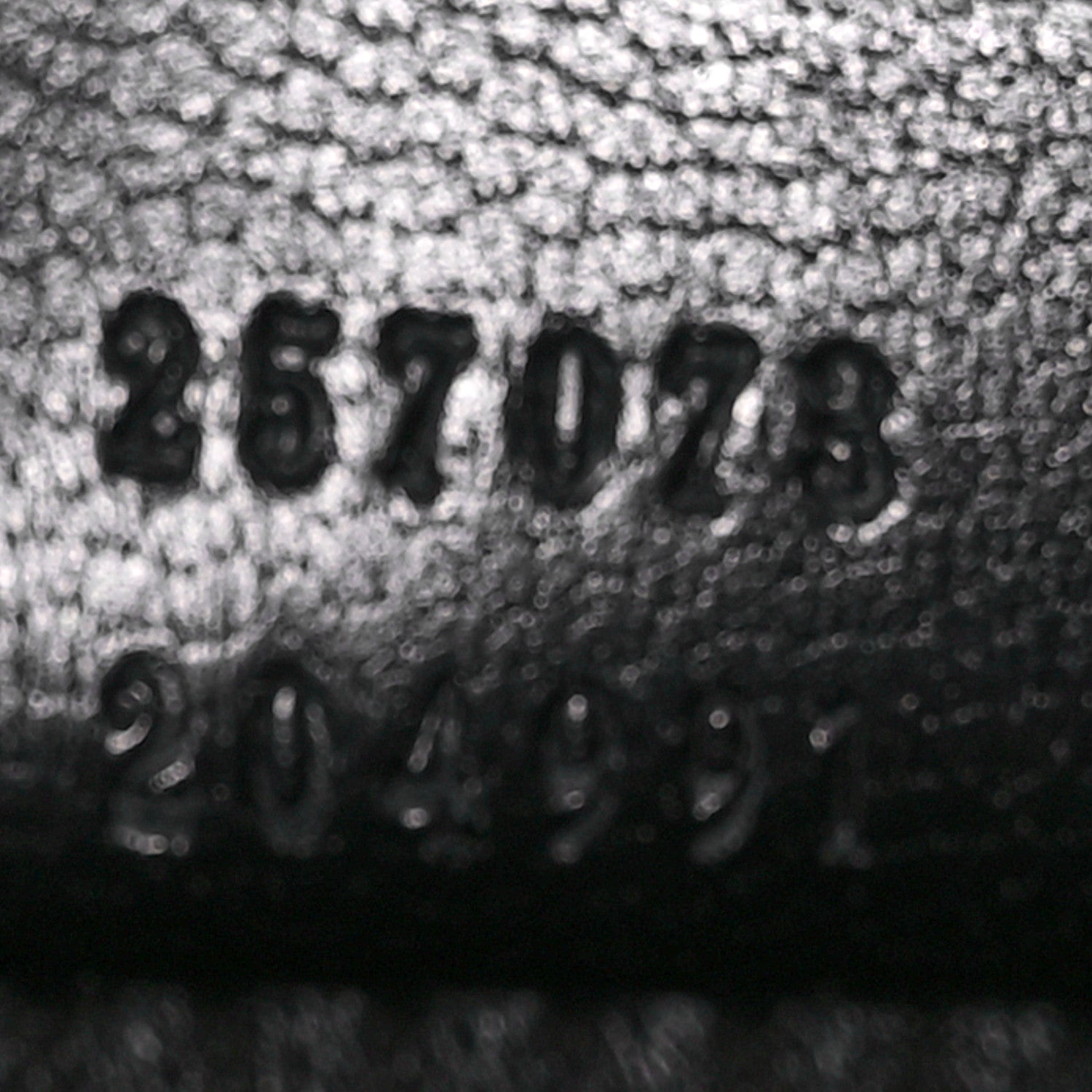 Gucci Patent Microguccissima Small Broadway Clutch Black 7 of 7