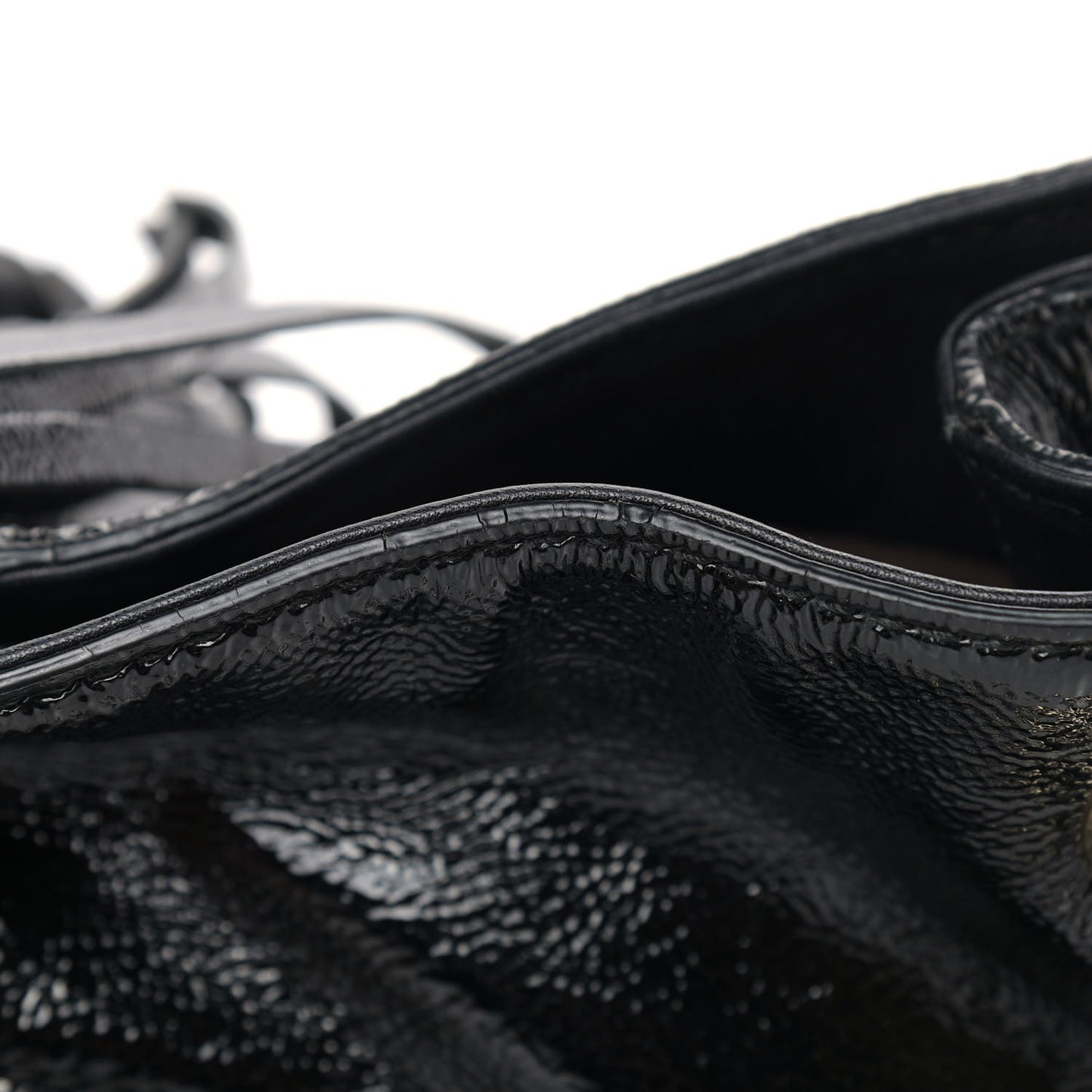 Patent Medium Soho Chain Shoulder Bag Black
